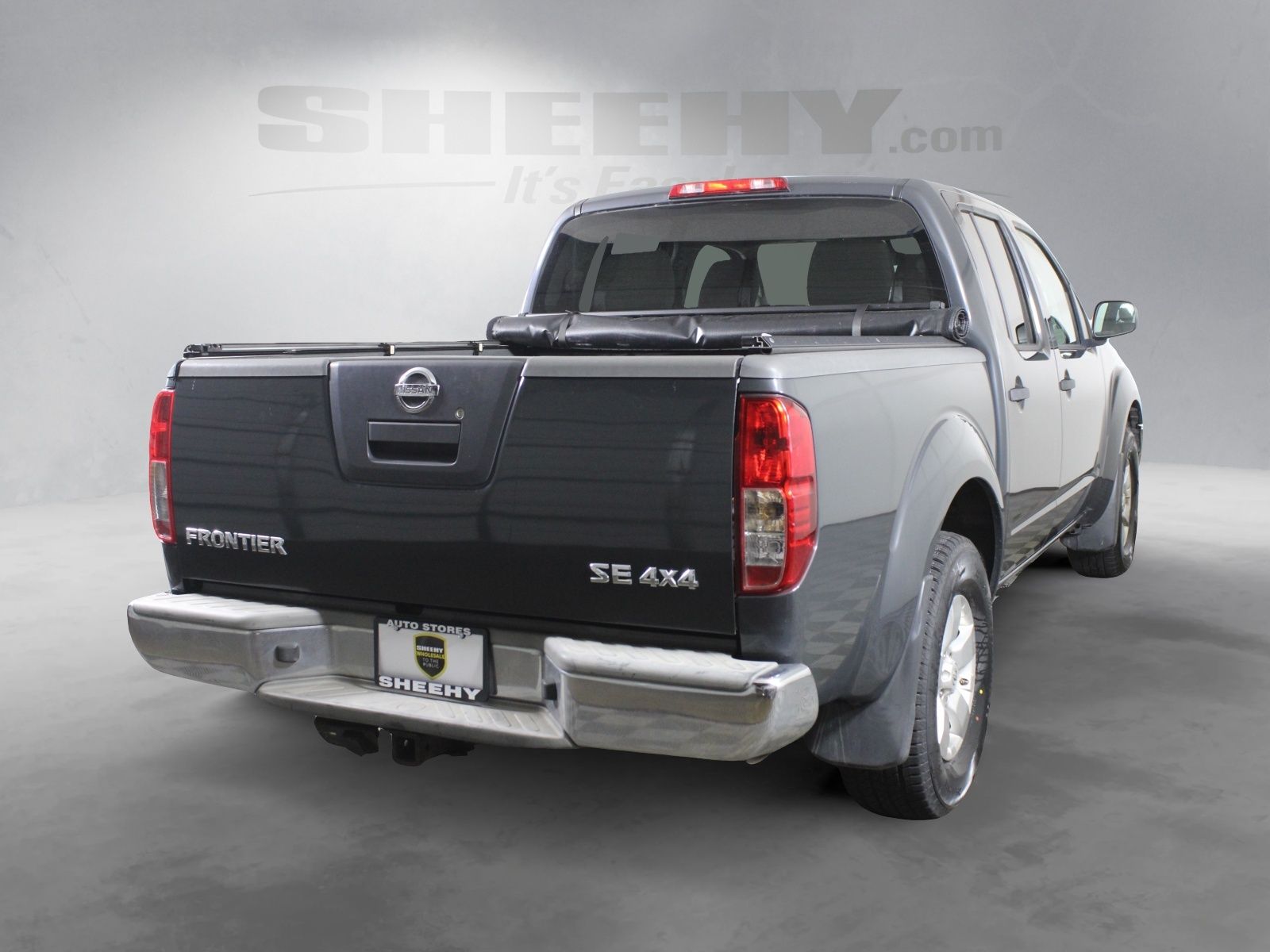 Used 2010 Black Nissan SE image 10