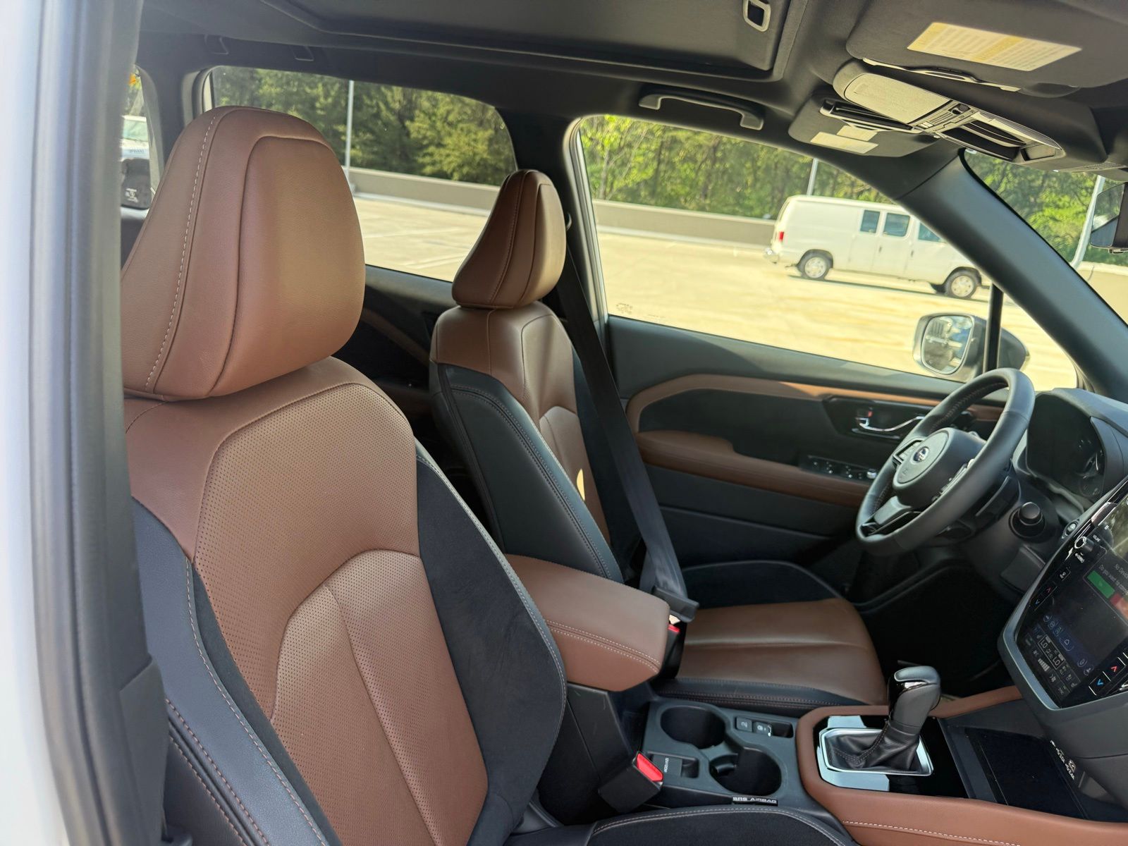 Used 2025 White Subaru Touring image 32