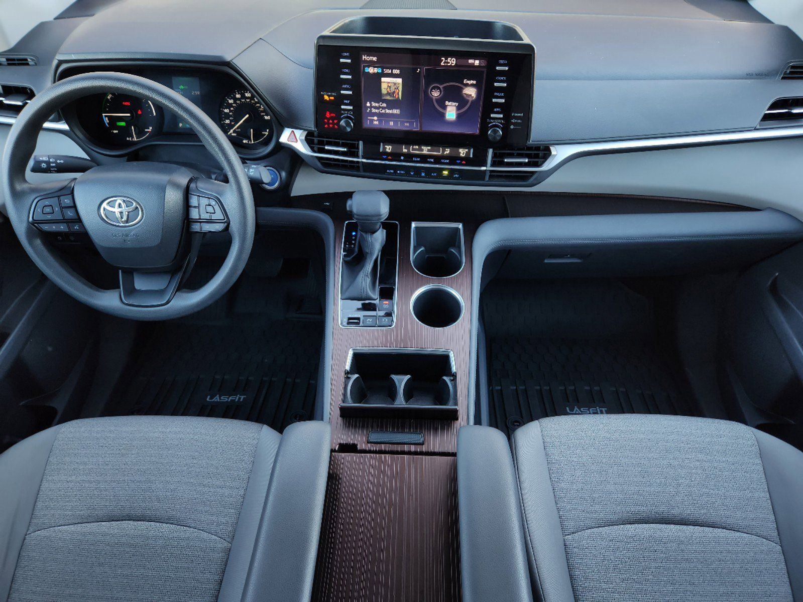 2023 Toyota Sienna LE 27