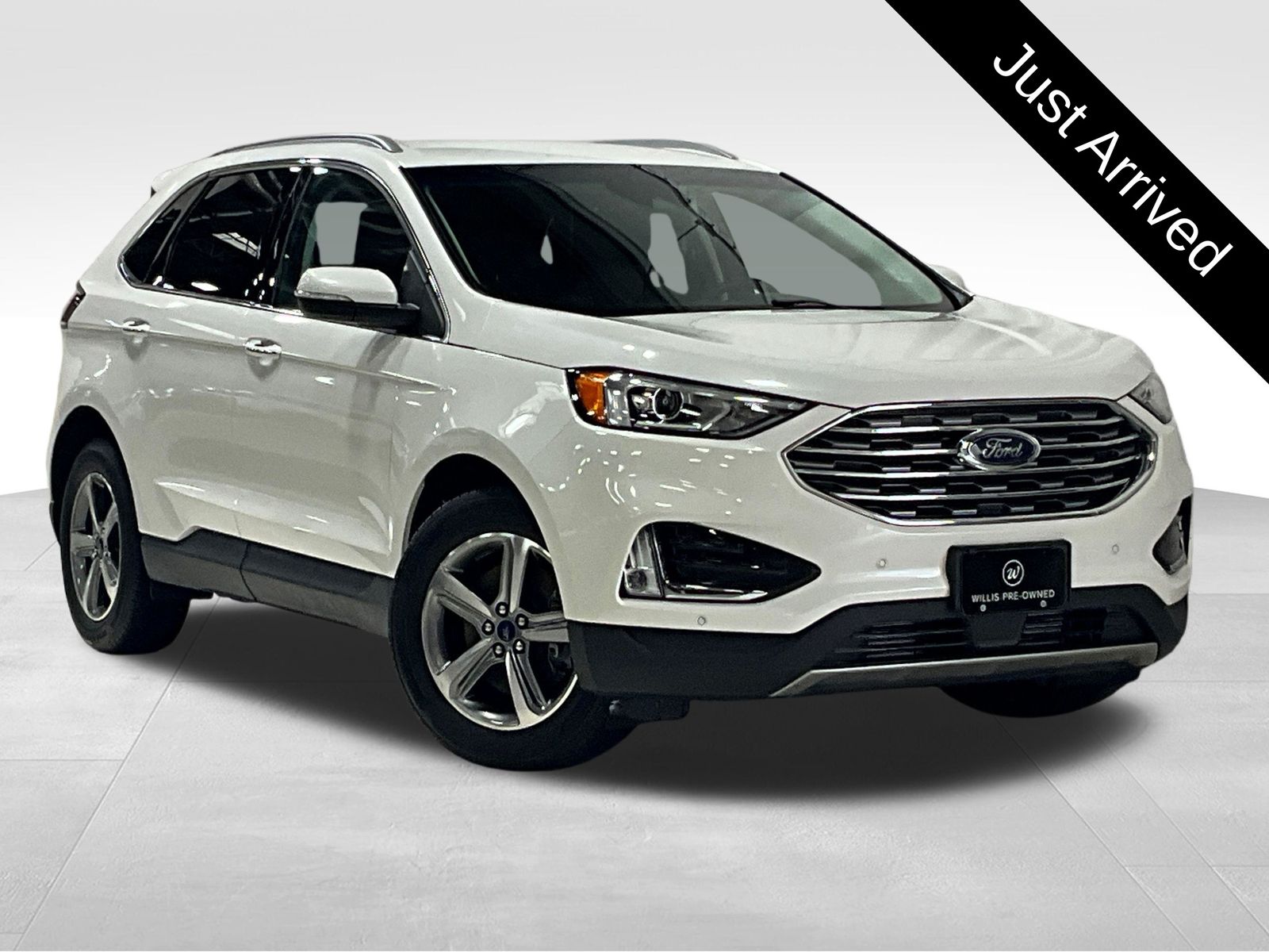 Star White Metallic Tri-Coat 2020 Ford Edge Titanium AWD SUV / Crossover All-Wheel Drive 8-Speed Automatic