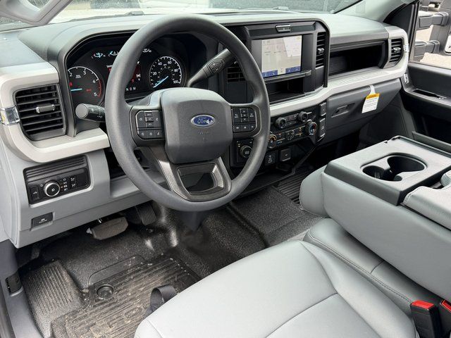 New 2026 Oxford White Ford XL image 22