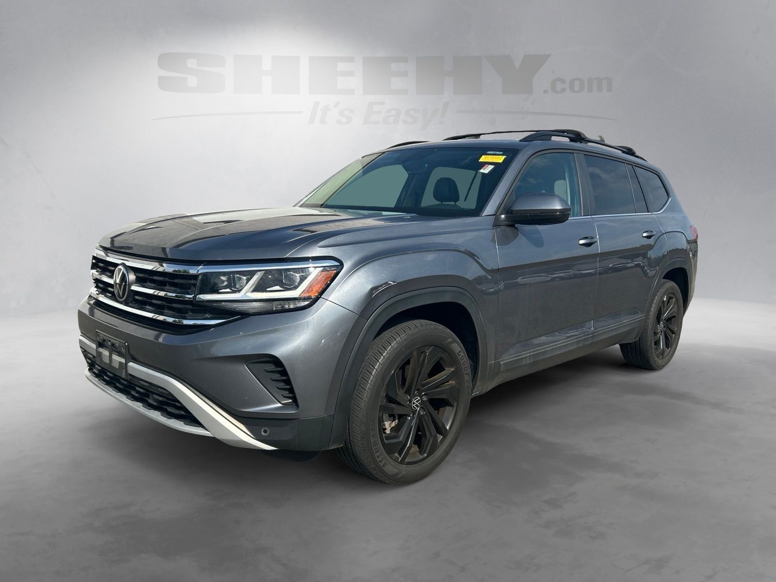 Used 2023 Gray Volkswagen 2.0T SE w/Technology image 16