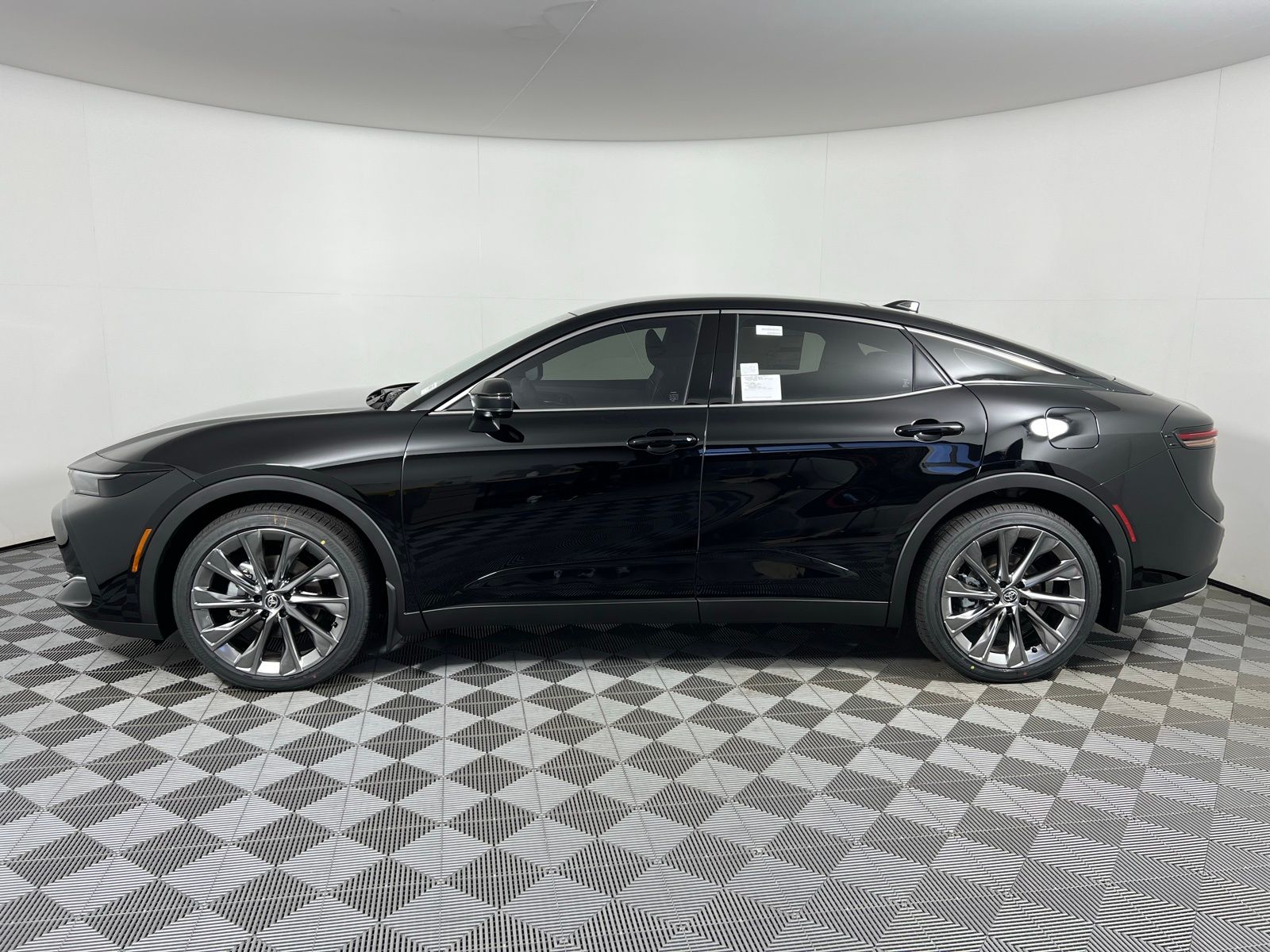 Thumbnail: 2026 Toyota Crown - 8