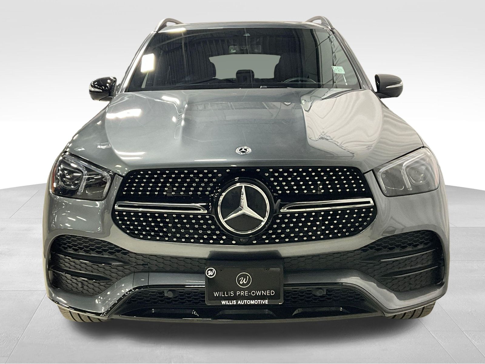 View vehicle photo 2