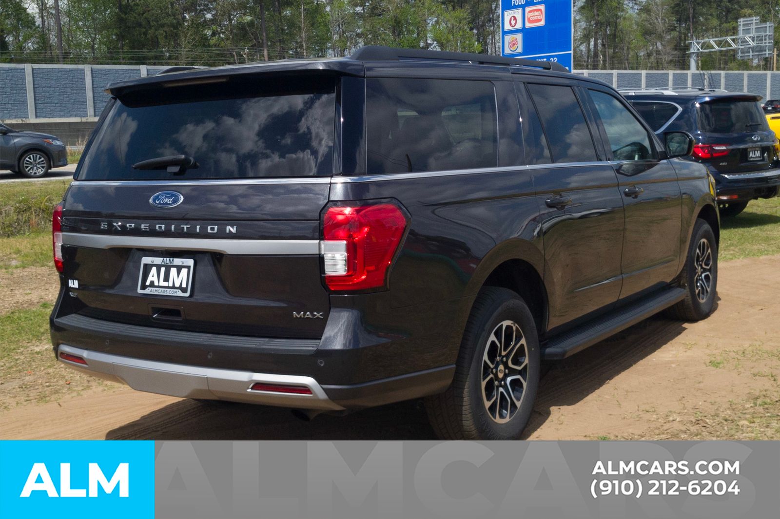 View vehicle photo 6