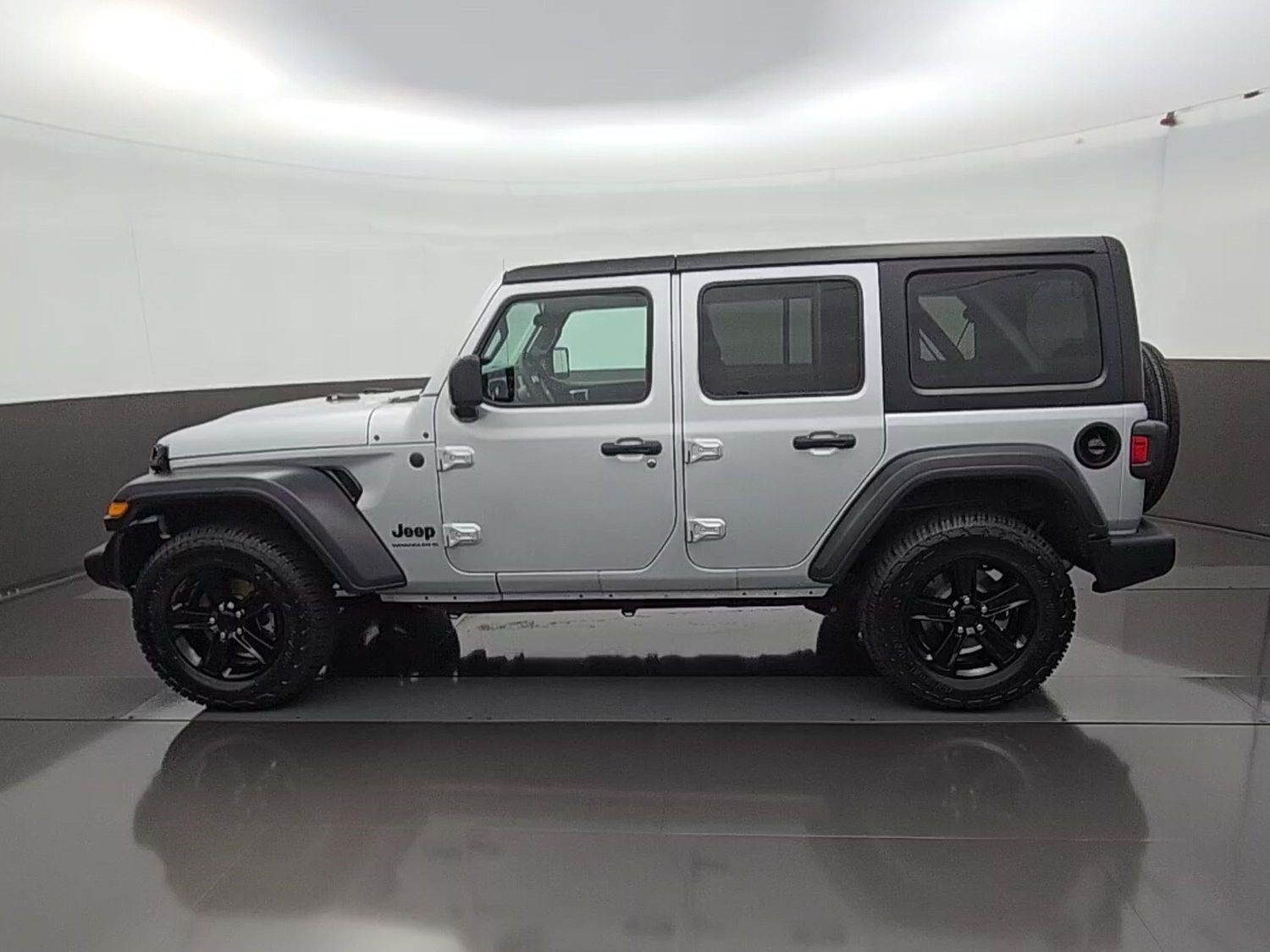 Used 2023 Jeep Wrangler SUV