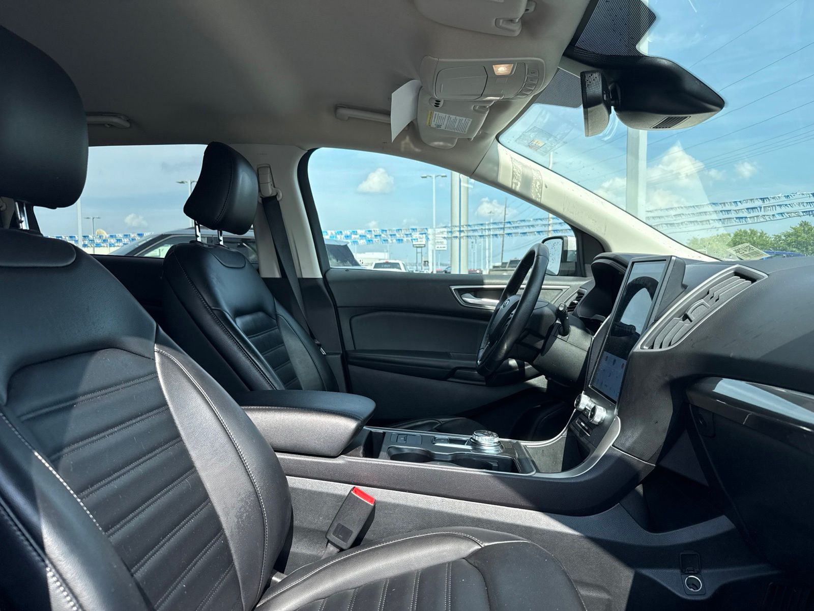 2023 Ford Edge image 7