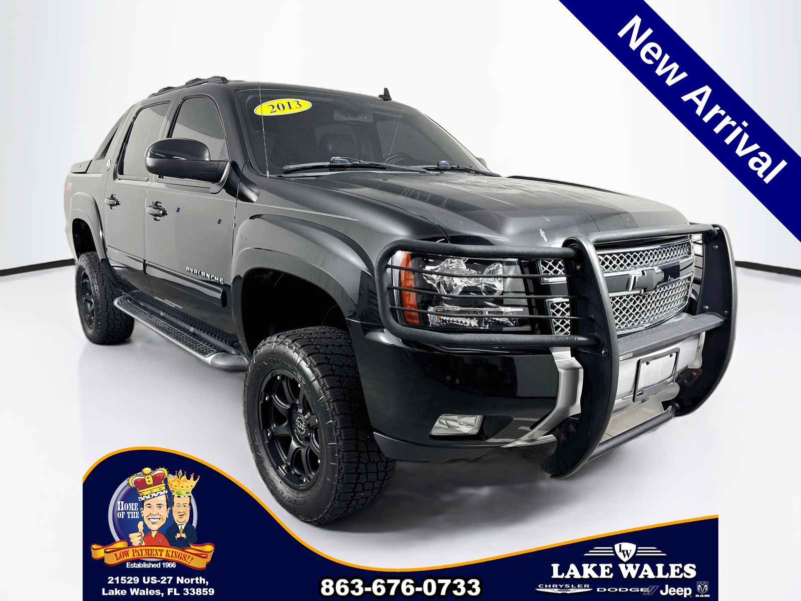 Black 2013 Chevrolet Avalanche Pickup Truck 4X2 6-Speed Automatic