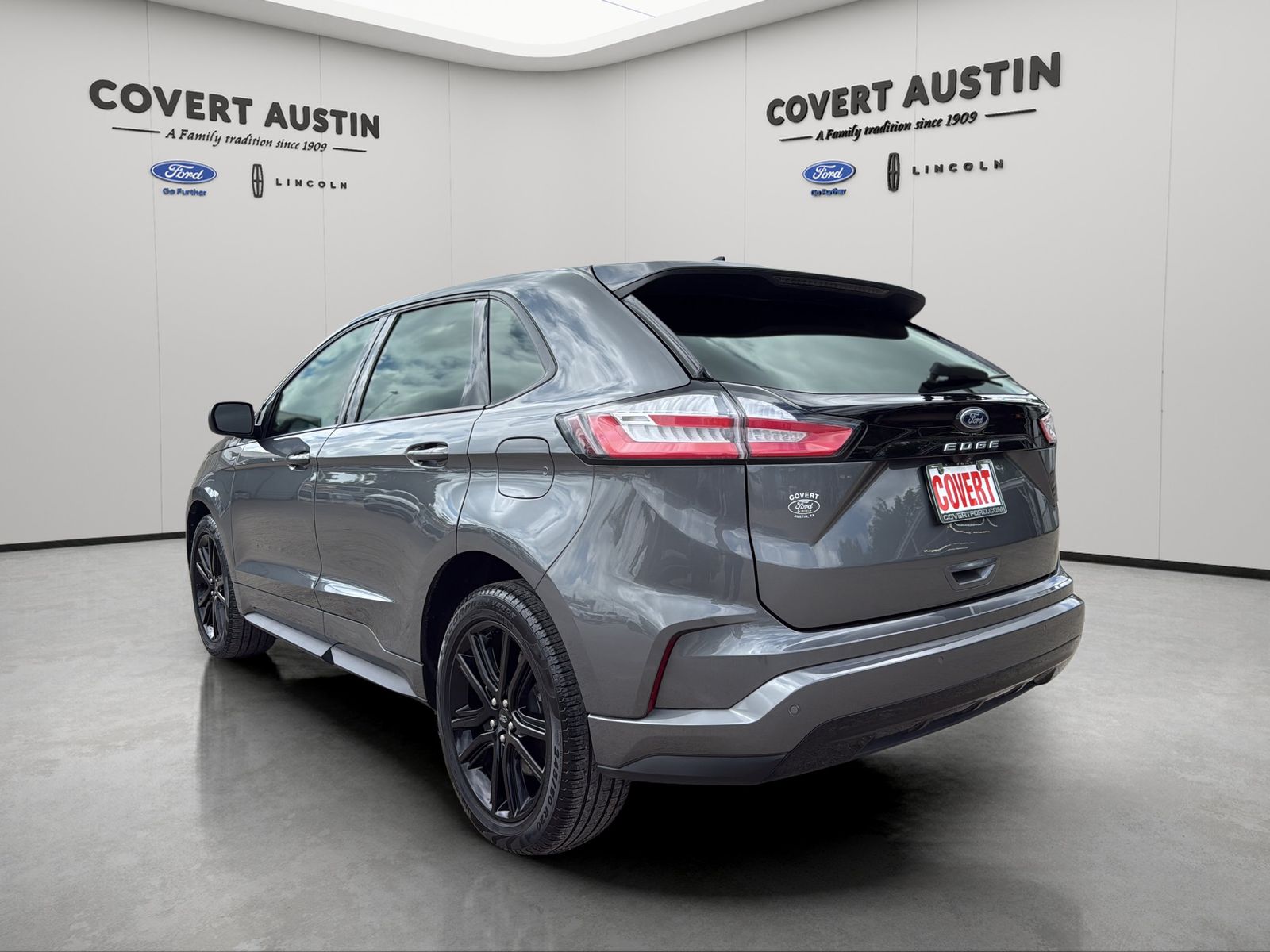 Used Car 2023 Ford Edge  St Line For Sale Under $30,000 In Austin, Texas