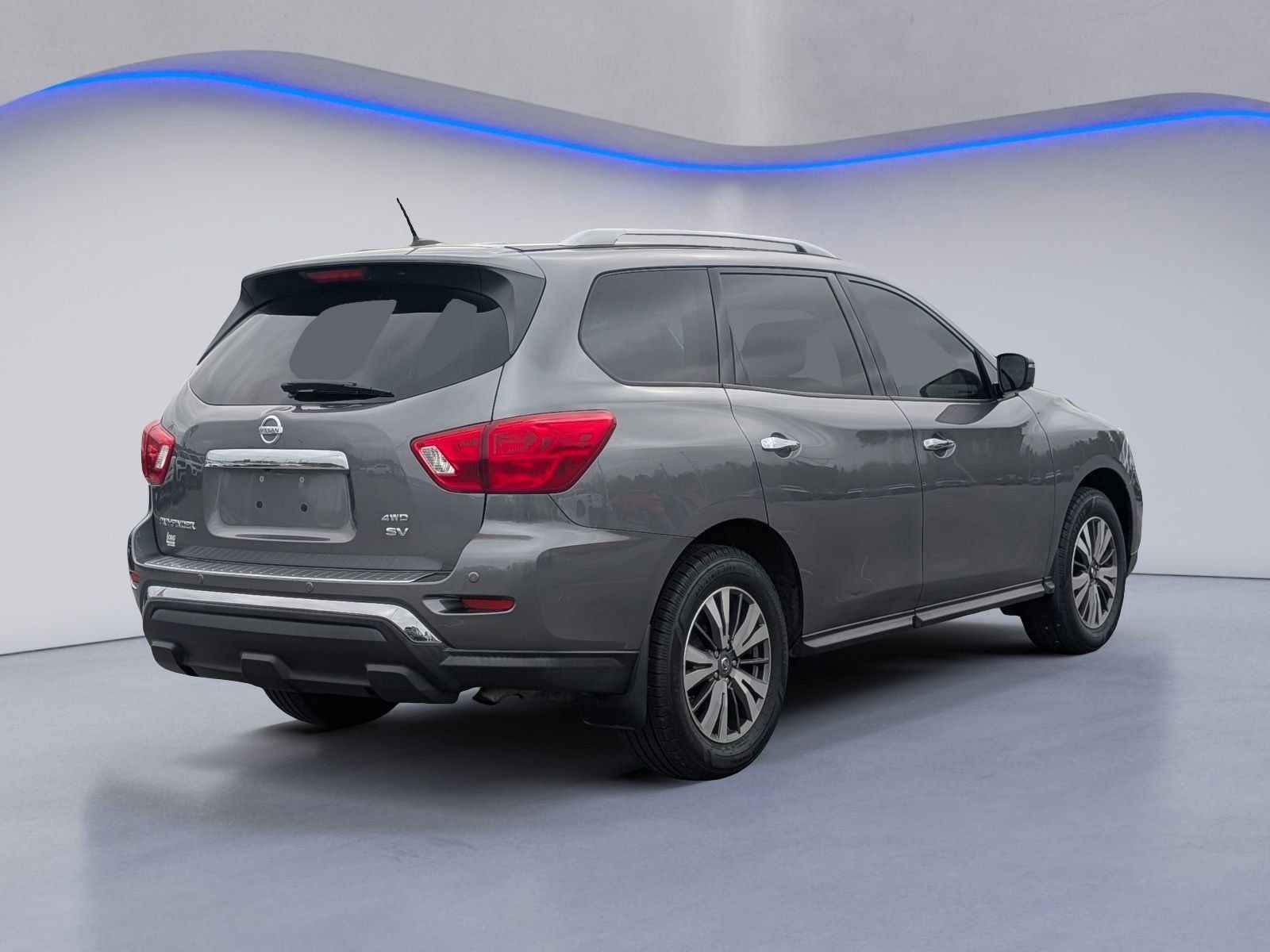 View vehicle photo 7