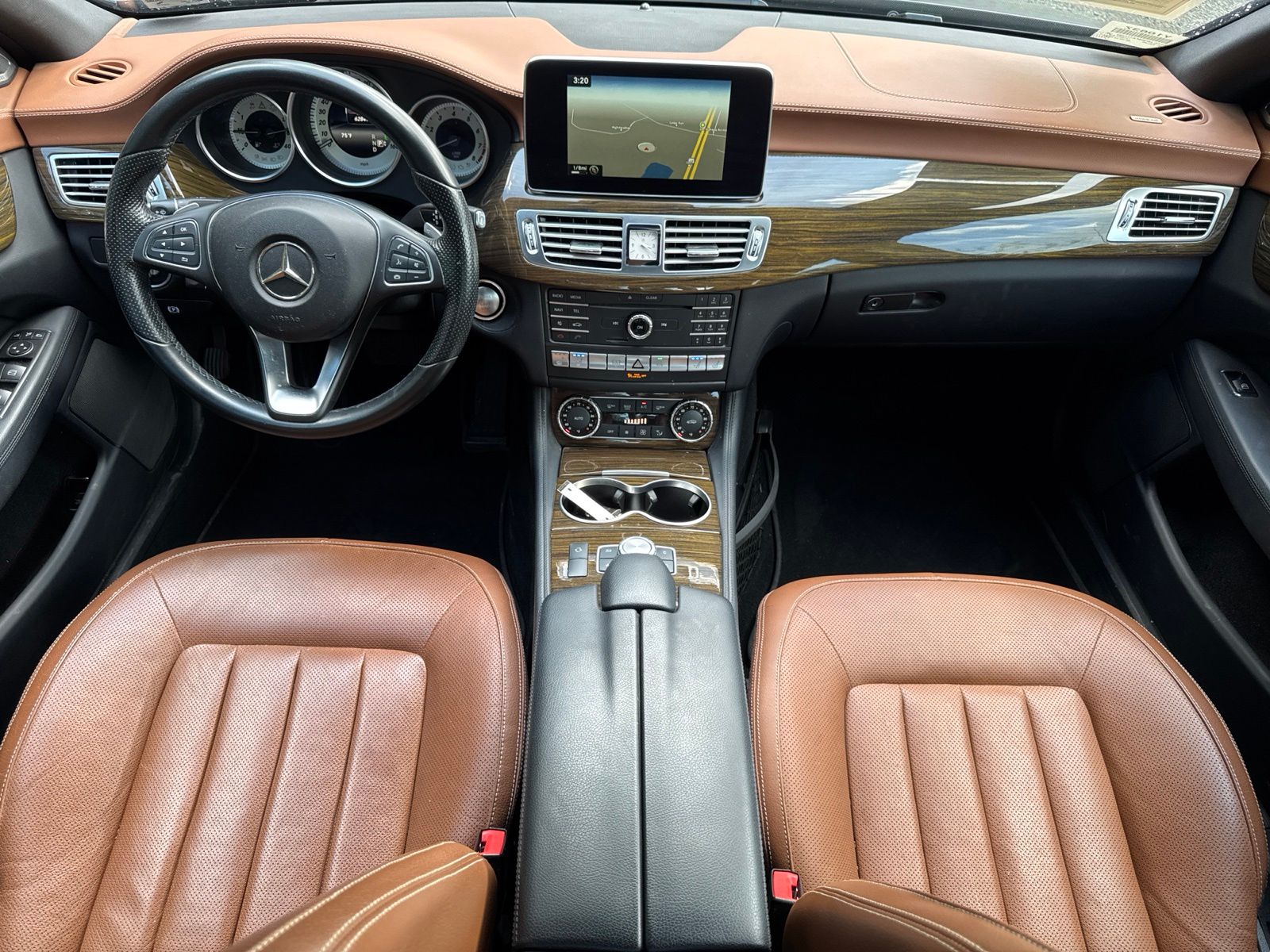 Used 2015 Blue Metallic Mercedes-Benz CLS 400 image 4