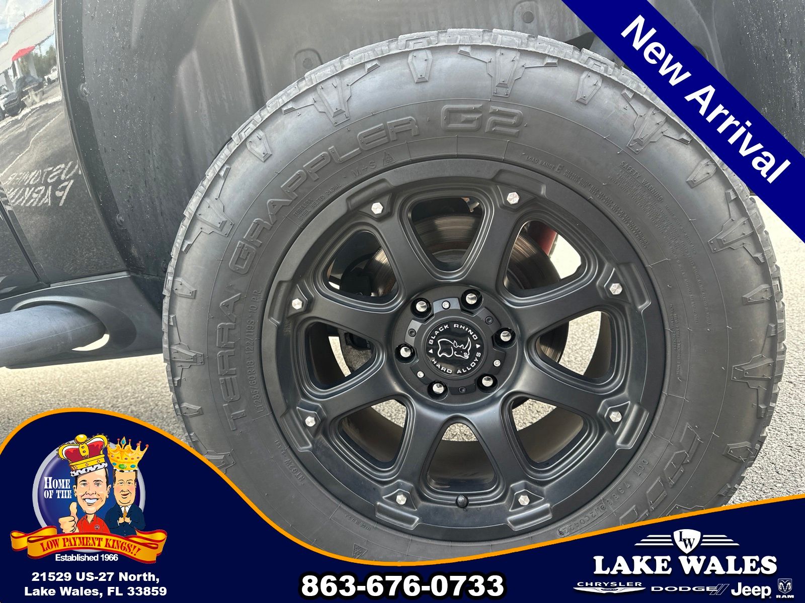 2013 Black Chevrolet Avalanche 1500 LT RWD Truck