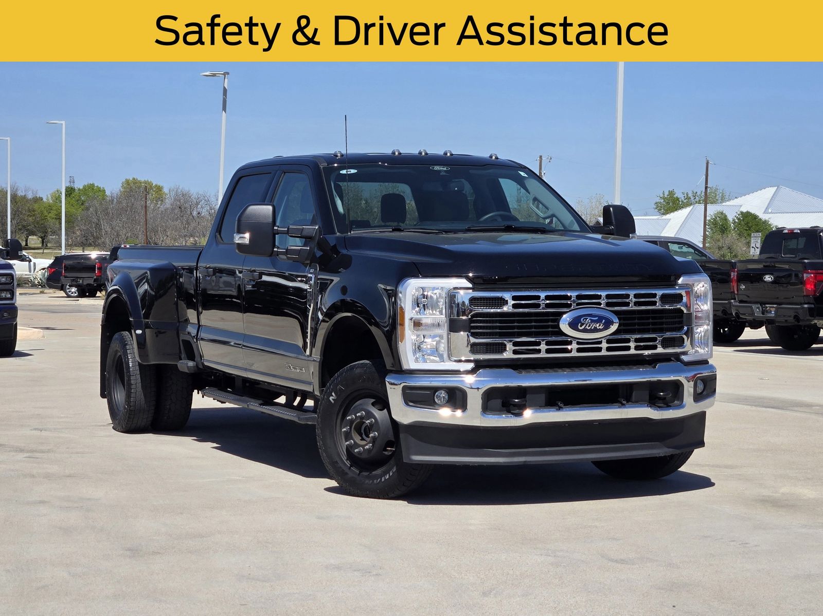 2025 Ford F-350 Super Duty XLT Crew Cab LB DRW 4WD