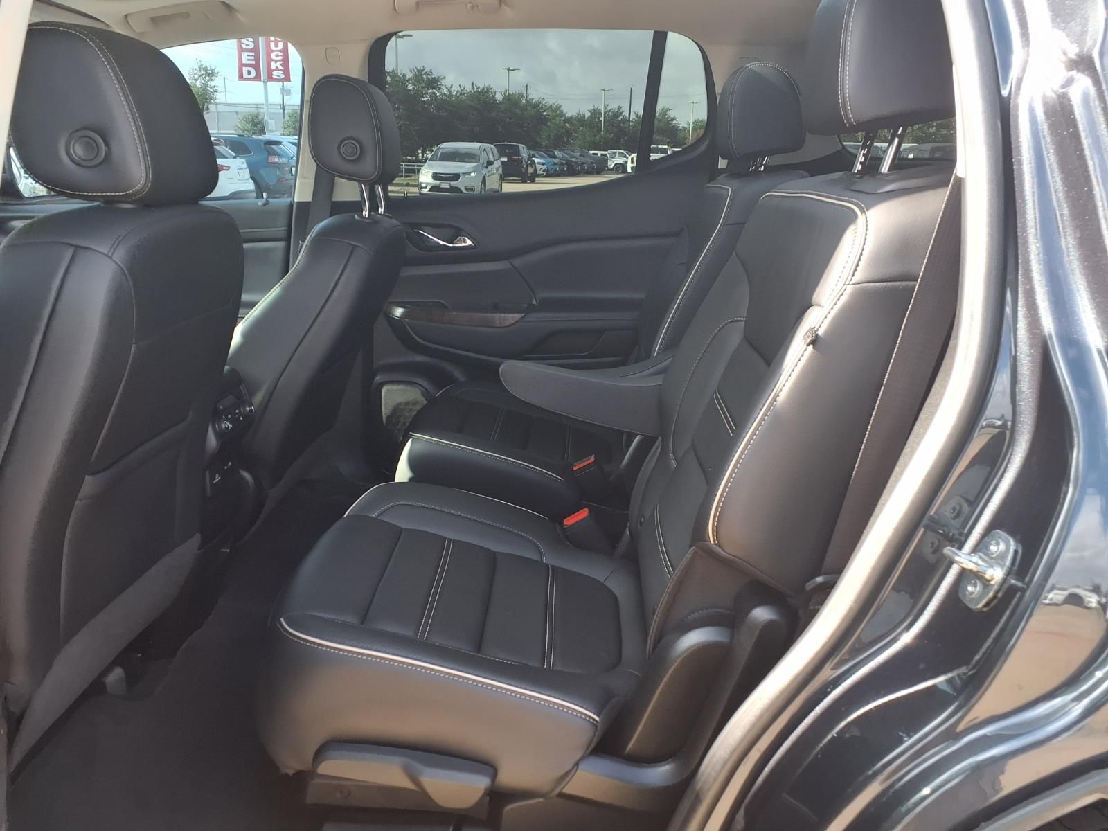2022 GMC Acadia Denali Green at AutoSavvy Houston Southwest