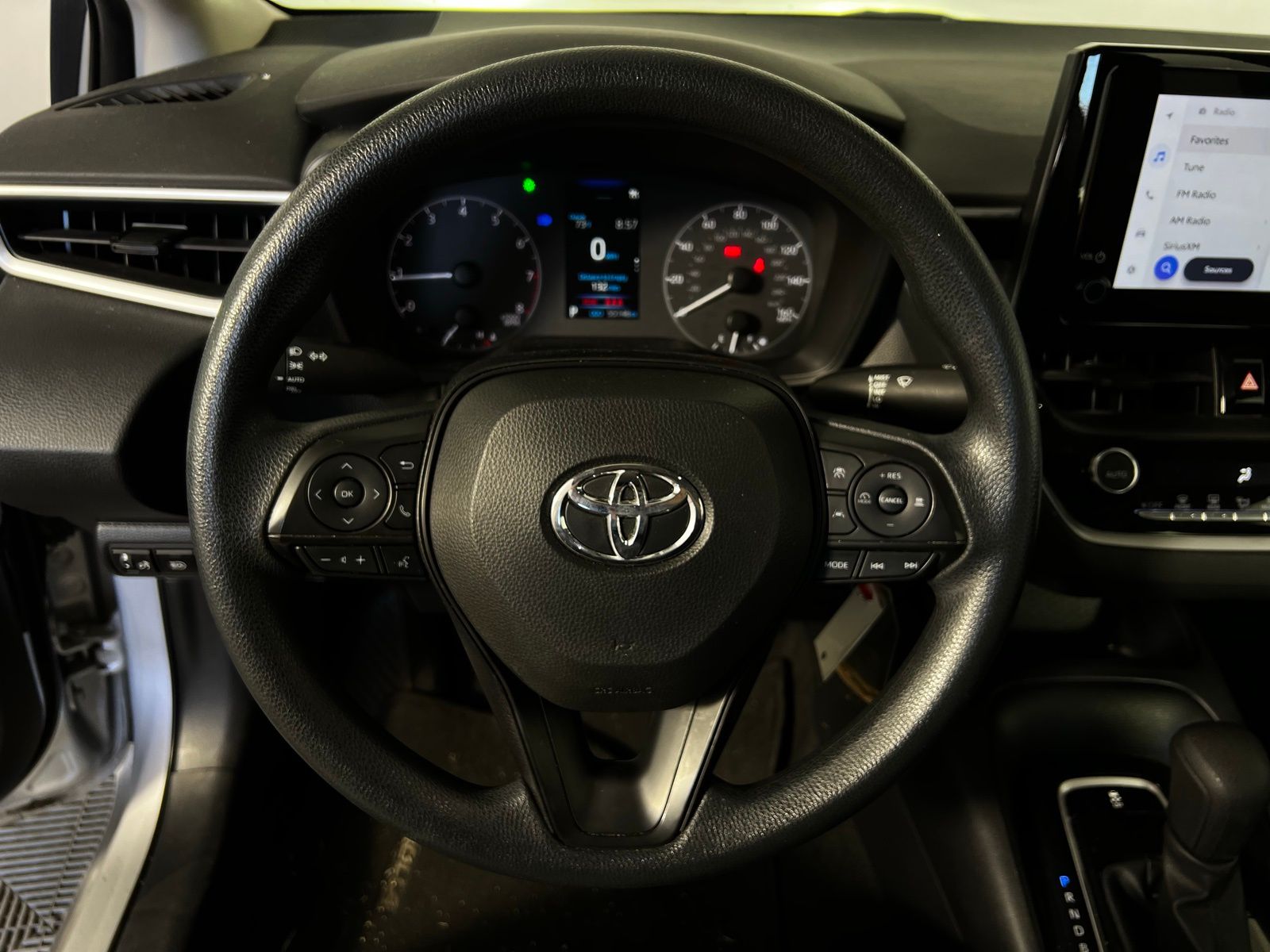 Thumbnail: 2023 Toyota Corolla - 10