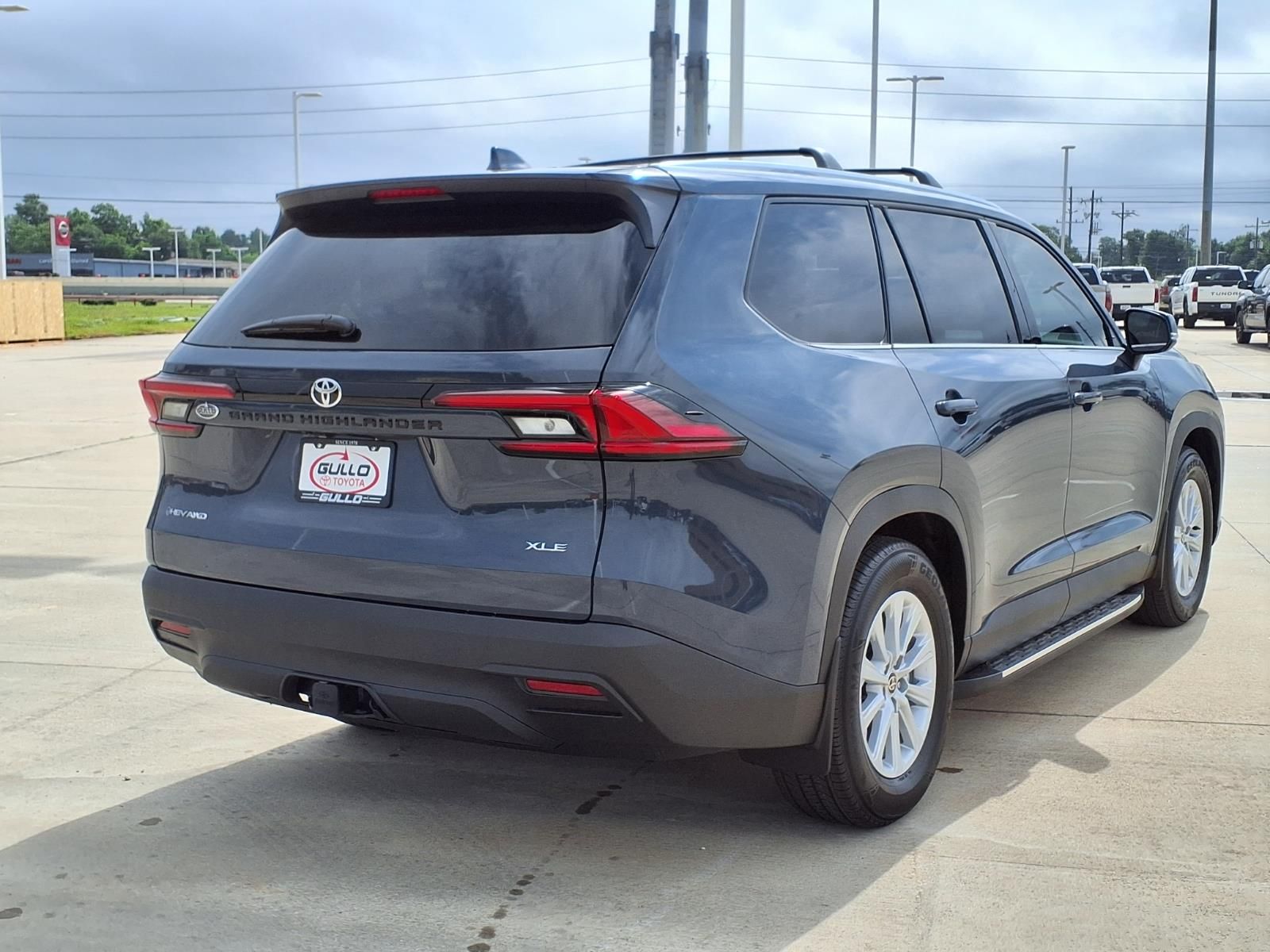 2026 Toyota Grand Highlander Hybrid XLE Gray at Gullo Toyota