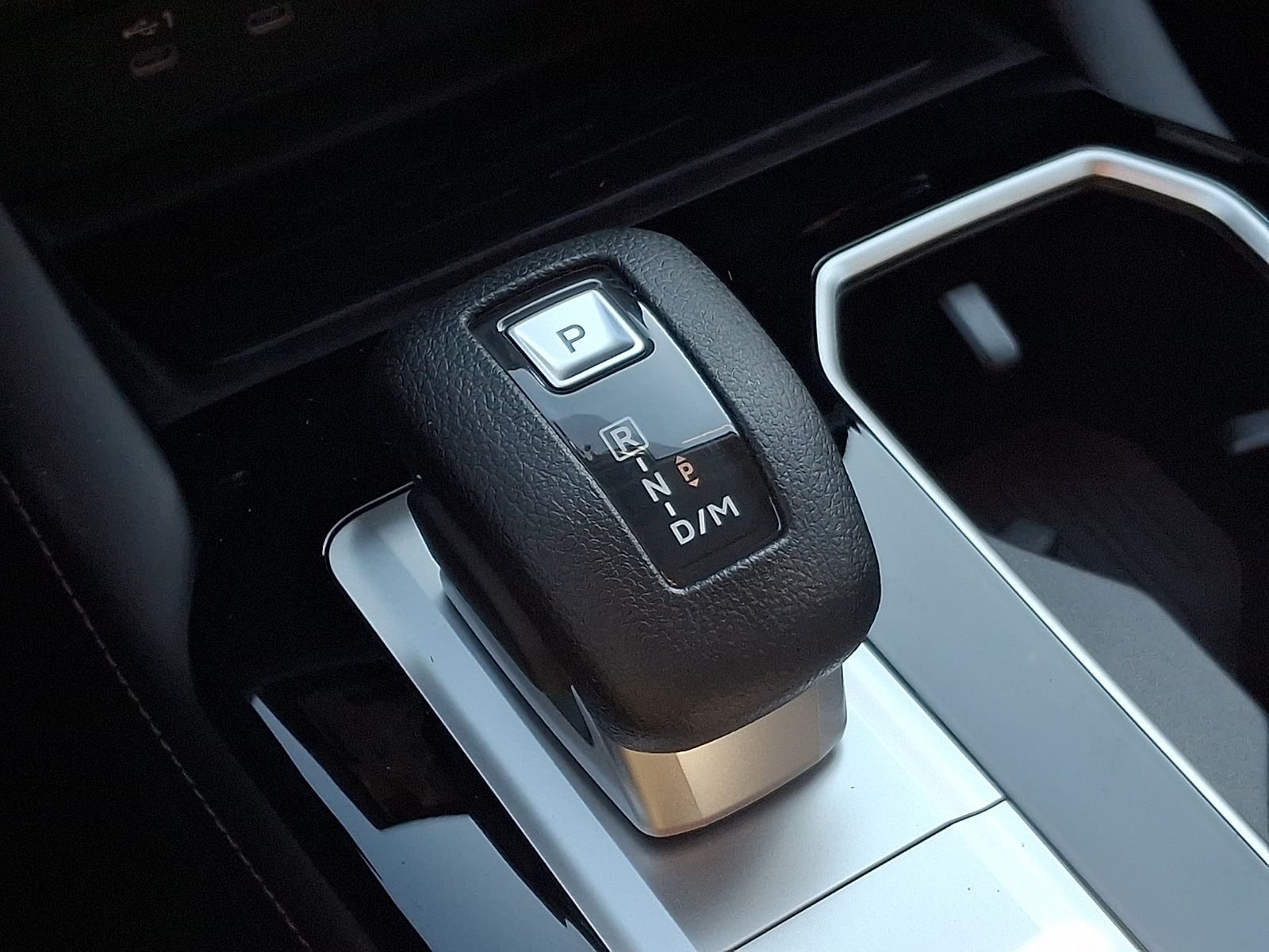 2026 Mitsubishi Outlander ES - Photo 13