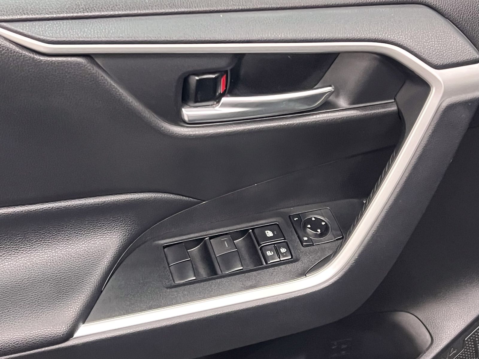 used 2021 Toyota RAV4 car, priced at $23,996