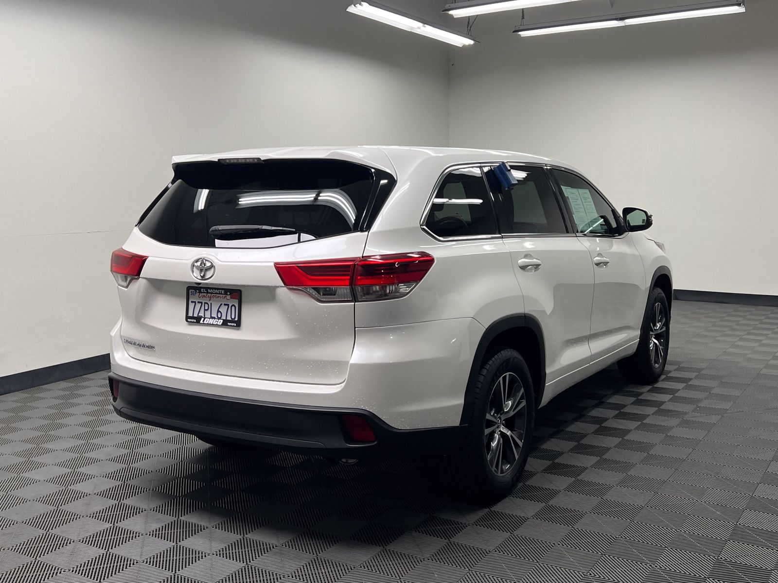 used 2017 Toyota Highlander car, priced at $22,988