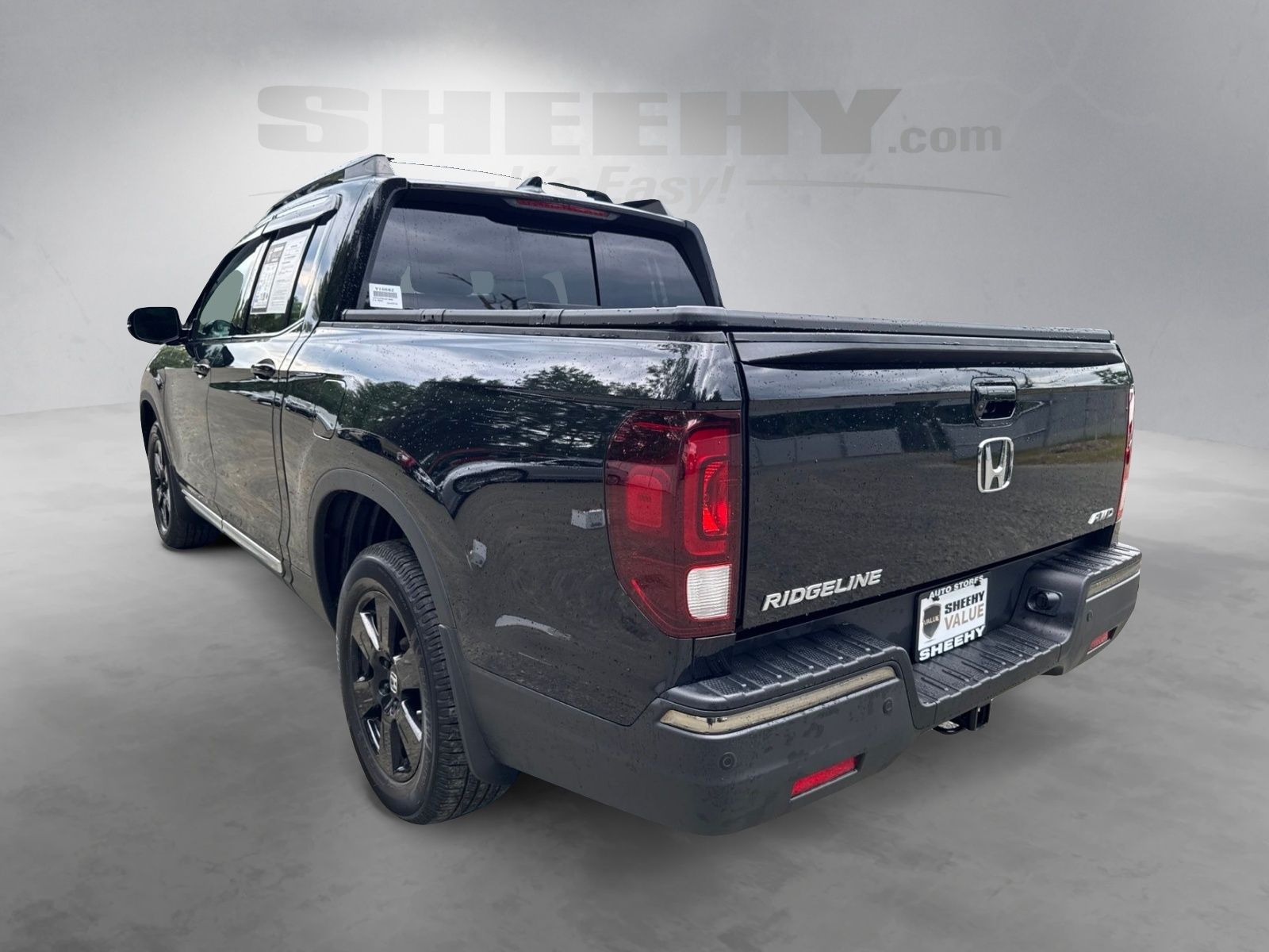 Used 2020 Crystal Black Pearl Honda Black Edition image 11