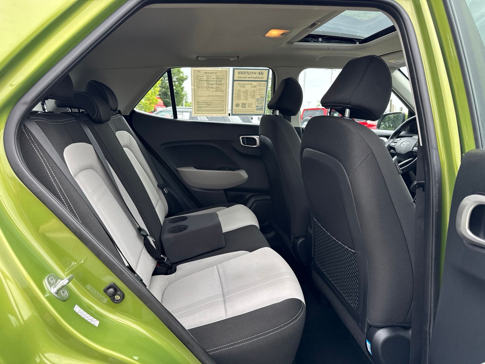 Used 2022 Green Hyundai SEL image 17