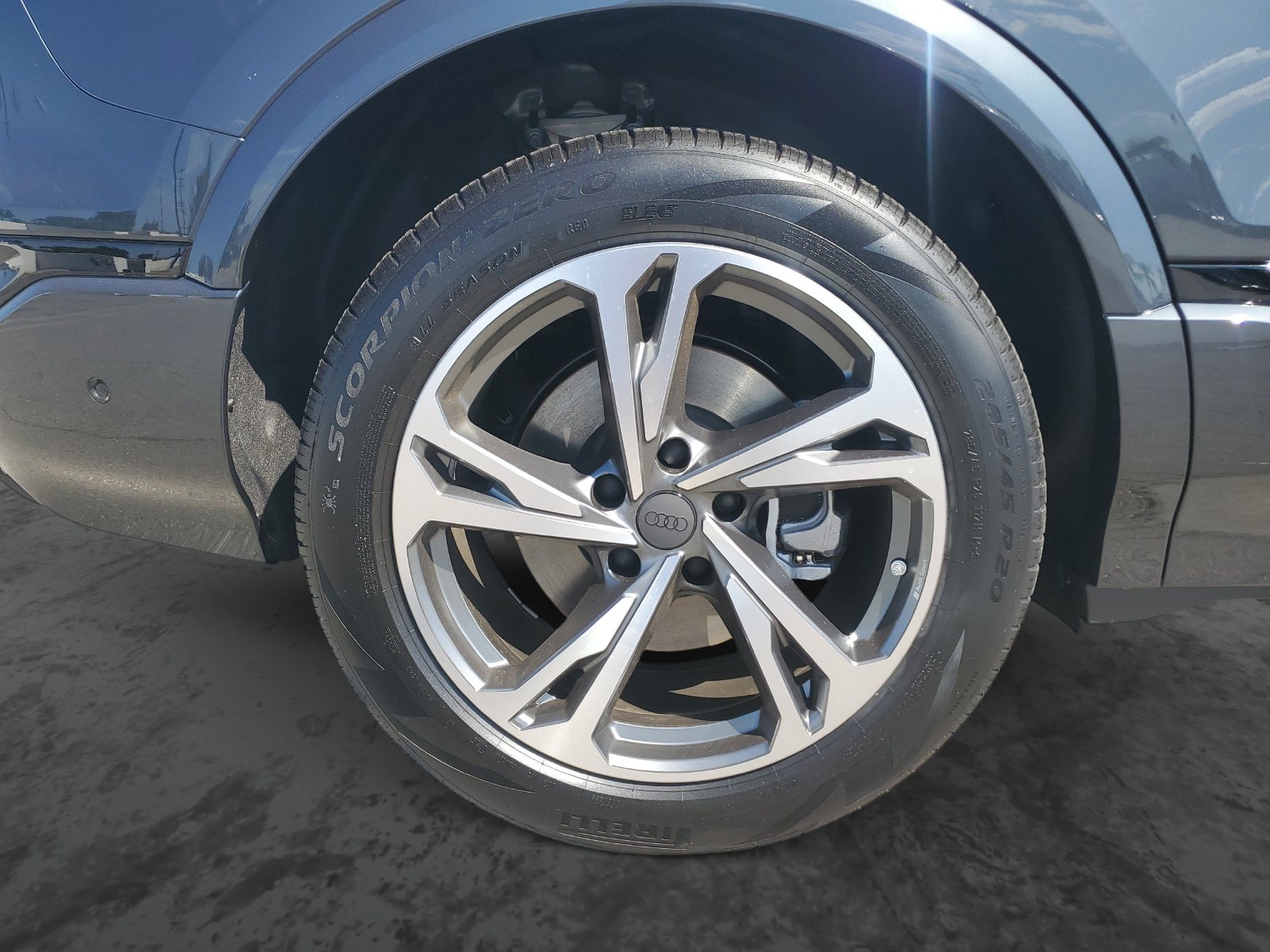Vehicle photo