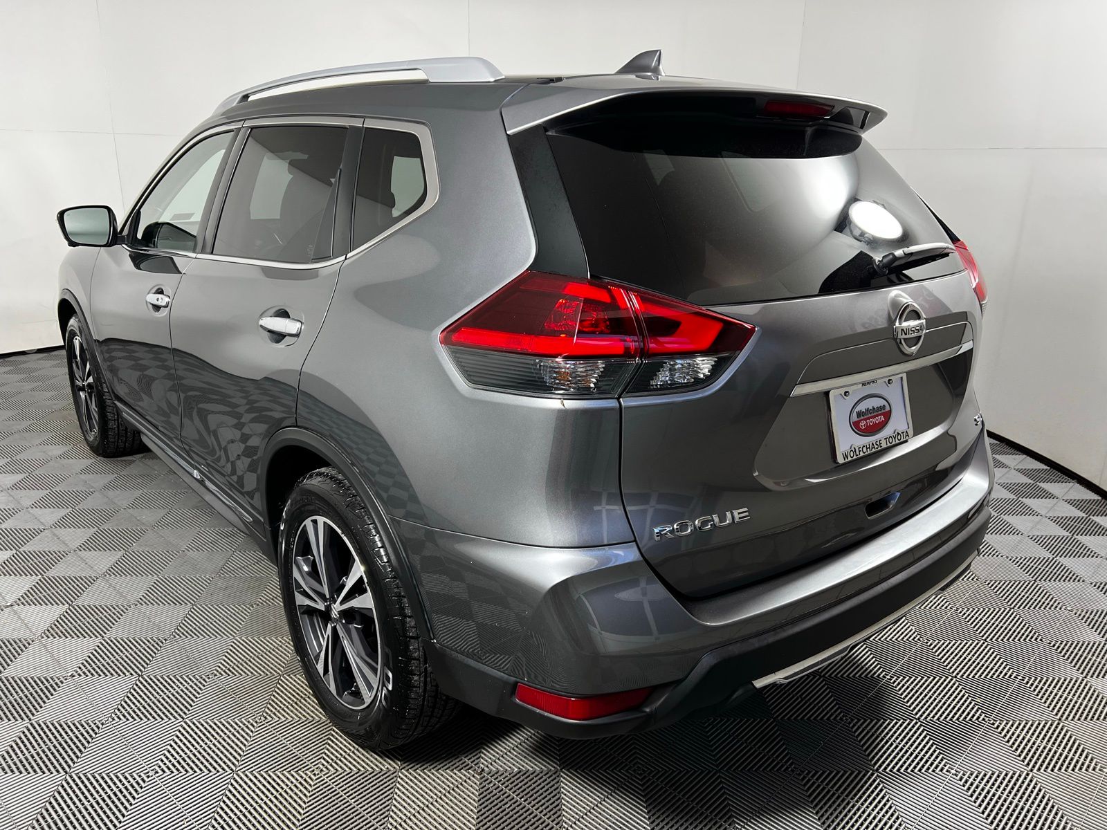 Thumbnail: 2018 Nissan Rogue - 7