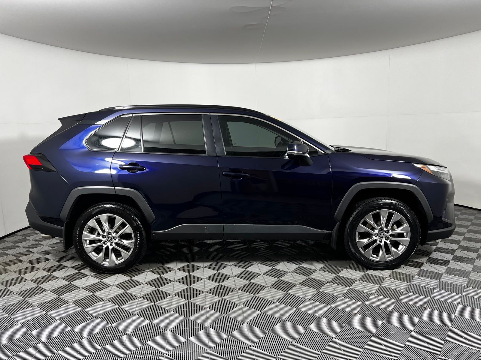 Thumbnail: 2025 Toyota RAV4 - 4