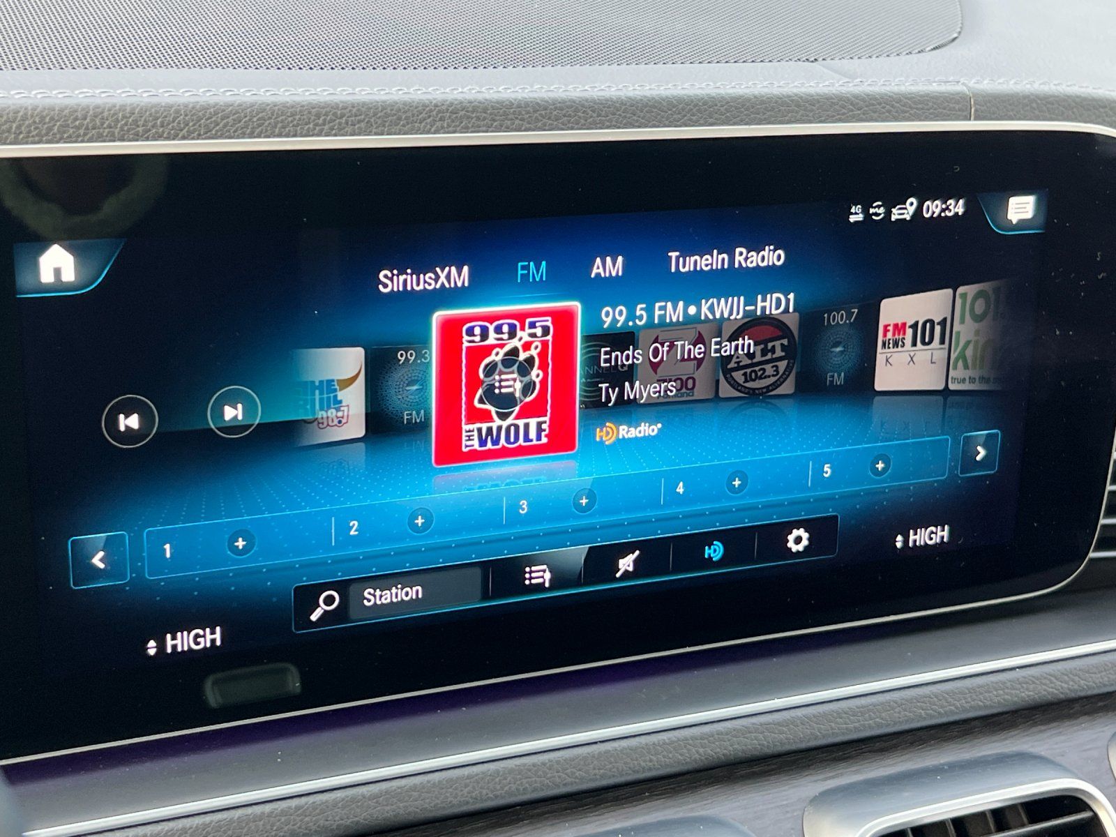 used 2022 Mercedes-Benz GLS car, priced at $42,498