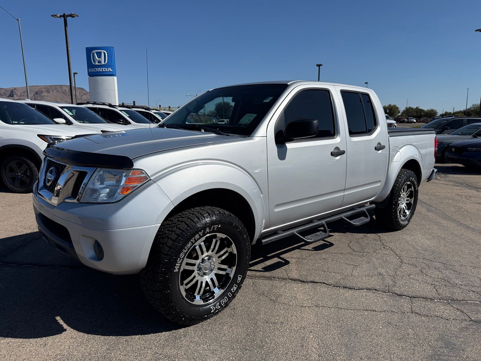 2019 Nissan Frontier SV V6 Crew Cab RWD