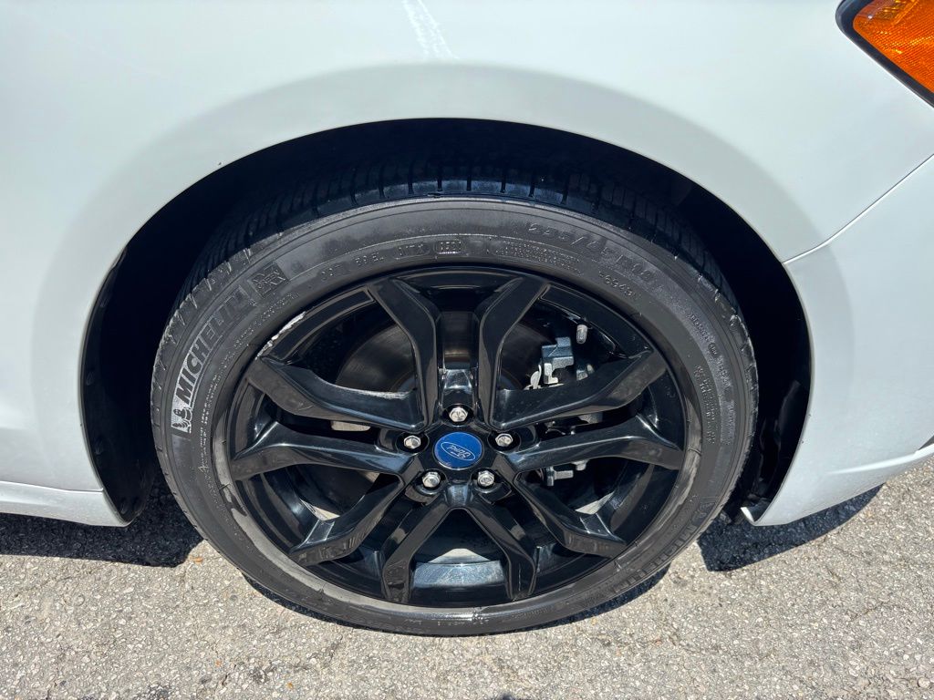 Used Car 2020 Ford Fusion  Se For Sale Under $15,000 In Austin, Texas