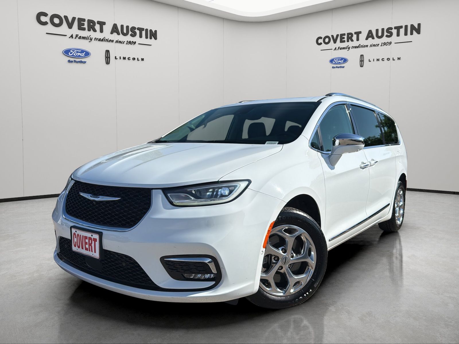 Used Car 2021 Chrysler Pacifica  Limited For Sale Under $30,000 In Austin, Texas