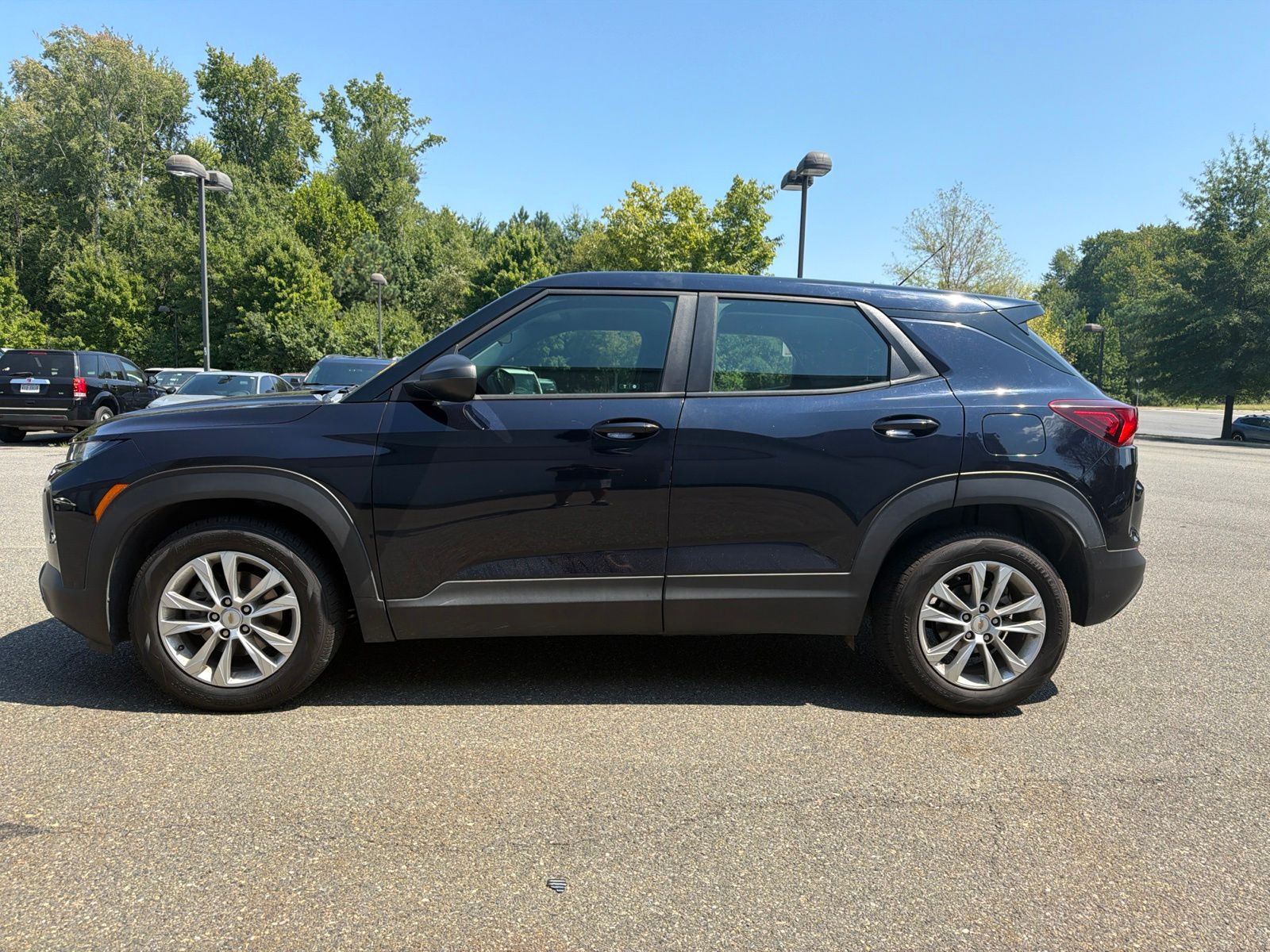 Used 2021 Blue Chevrolet LS image 5