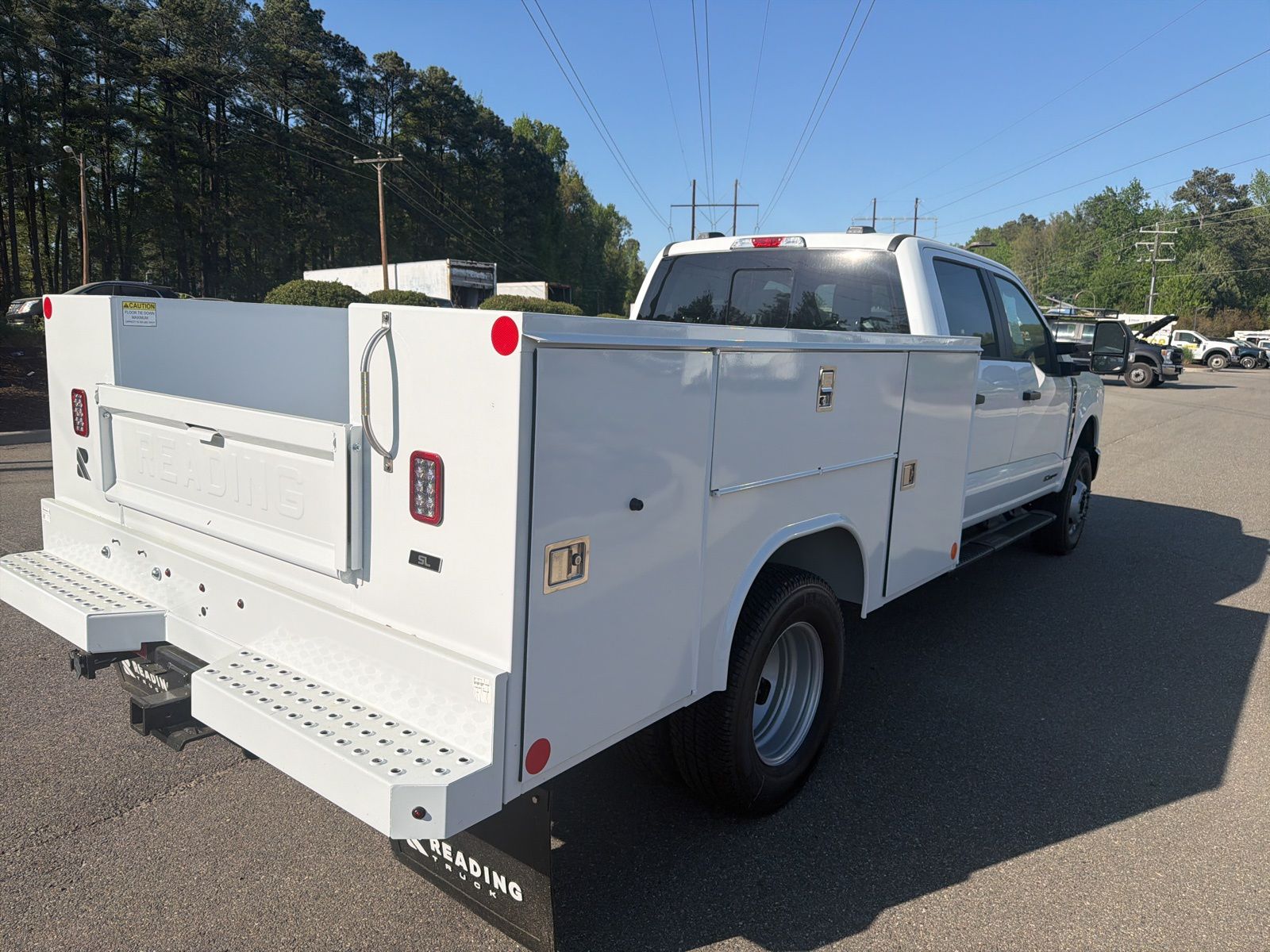 New 2026 Oxford White Ford XL image 5