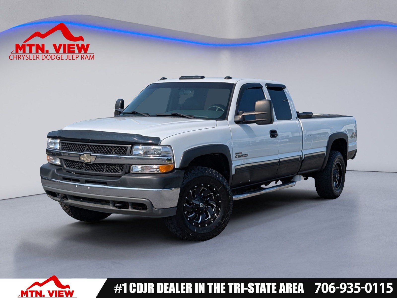 Summit White 2001 Chevrolet Silverado 2500HD Pickup Truck Four-Wheel Drive 5-Speed Automatic Overdrive