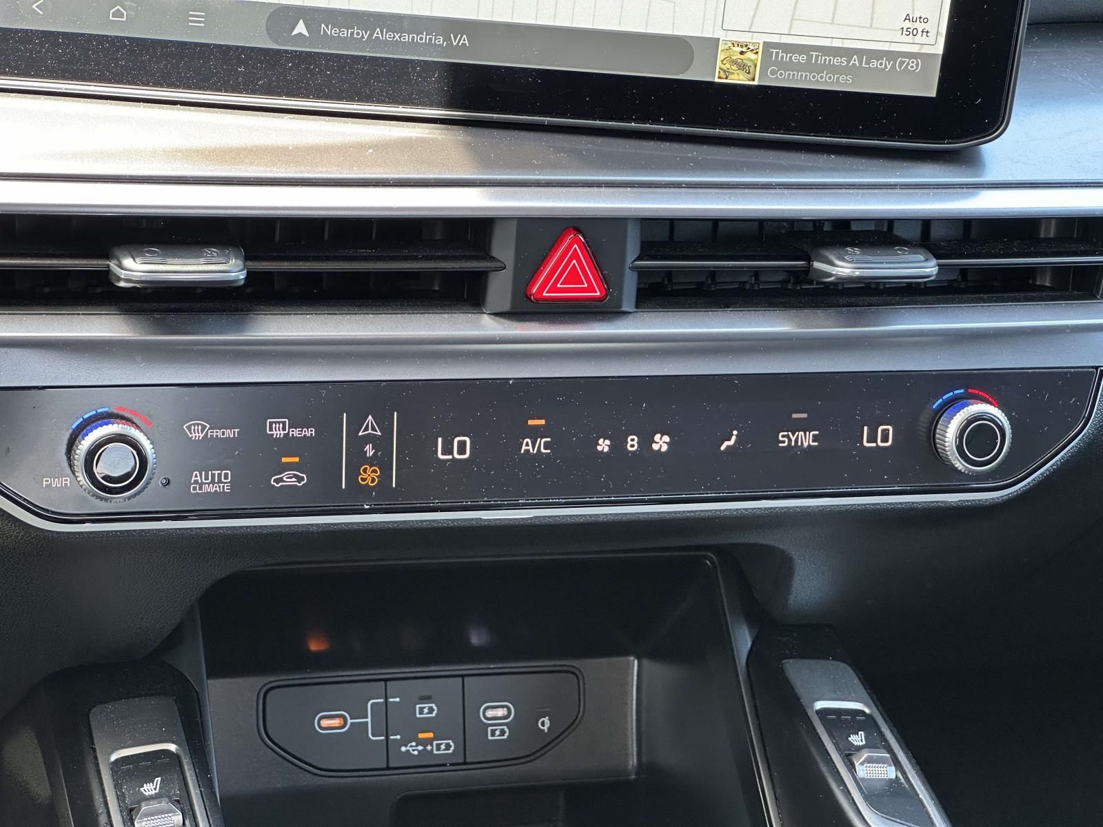 Used 2025  Kia EX image 20