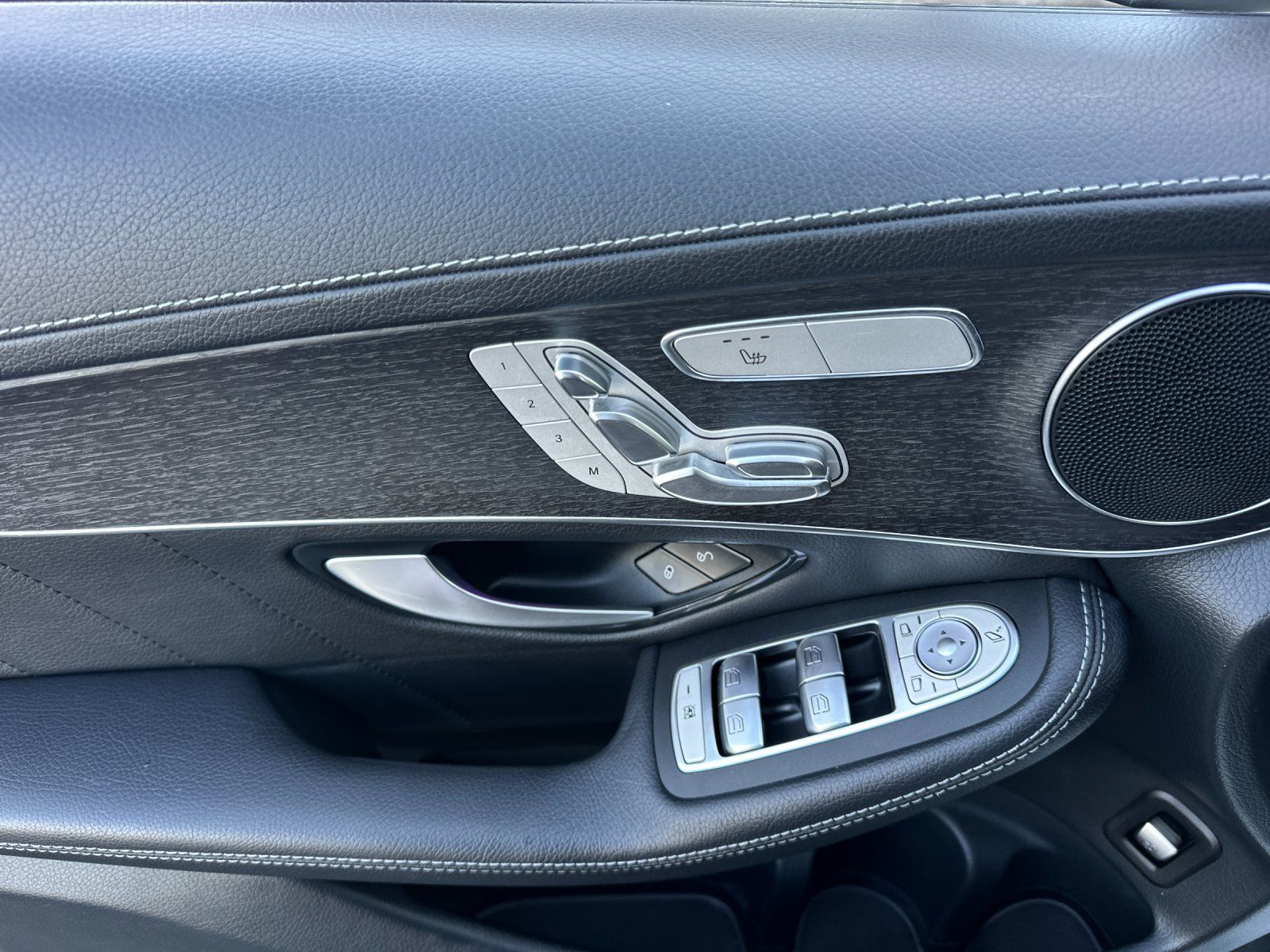 used 2022 Mercedes-Benz GLC car, priced at $36,990