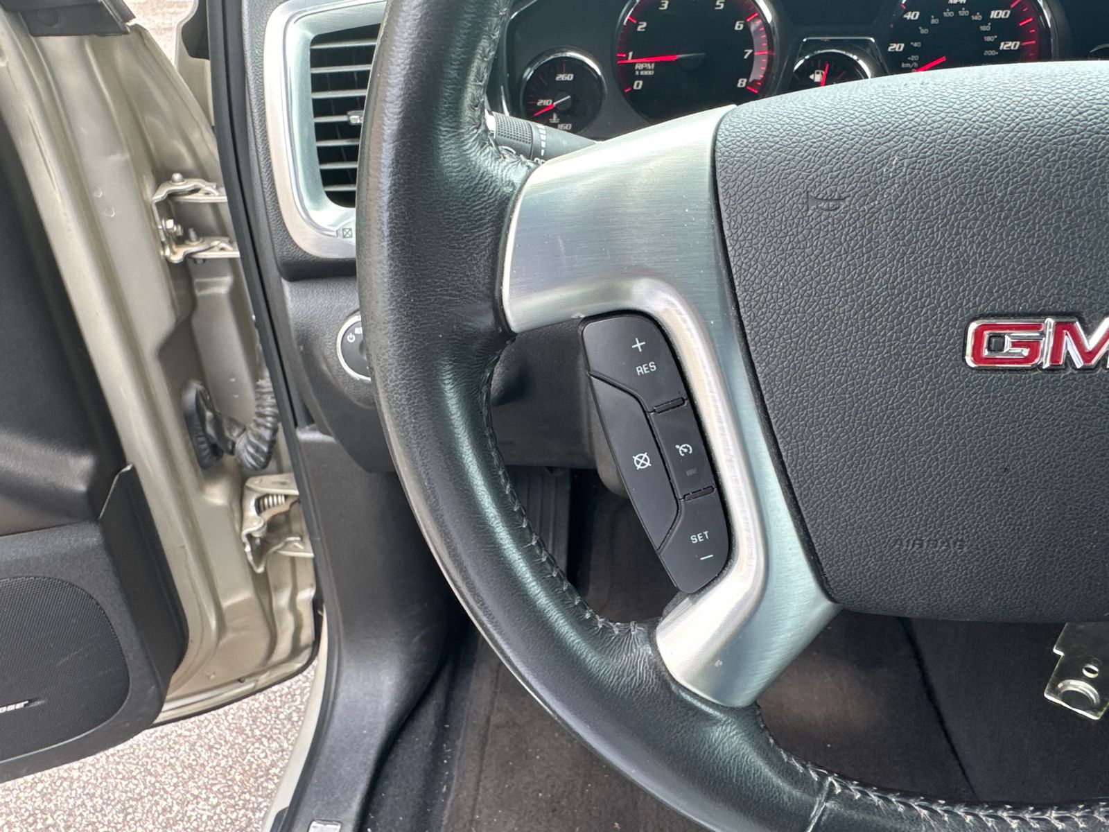 Used 2016 Silver GMC SLT-1 image 25