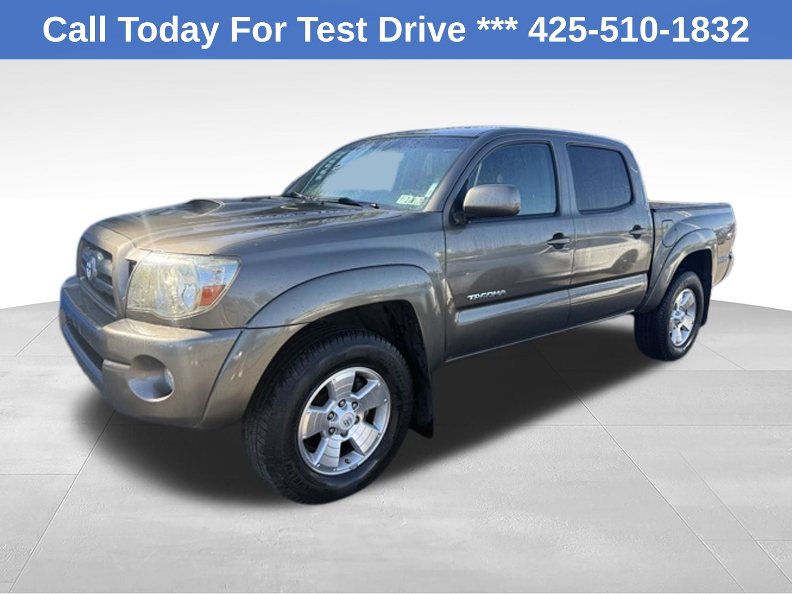Green 2010 Toyota Tacoma Pickup Truck Four-Wheel Drive 5-Speed Automatic Overdrive