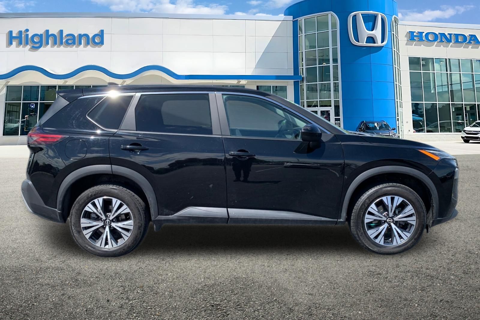 Used 2023 Black Nissan SV image 6
