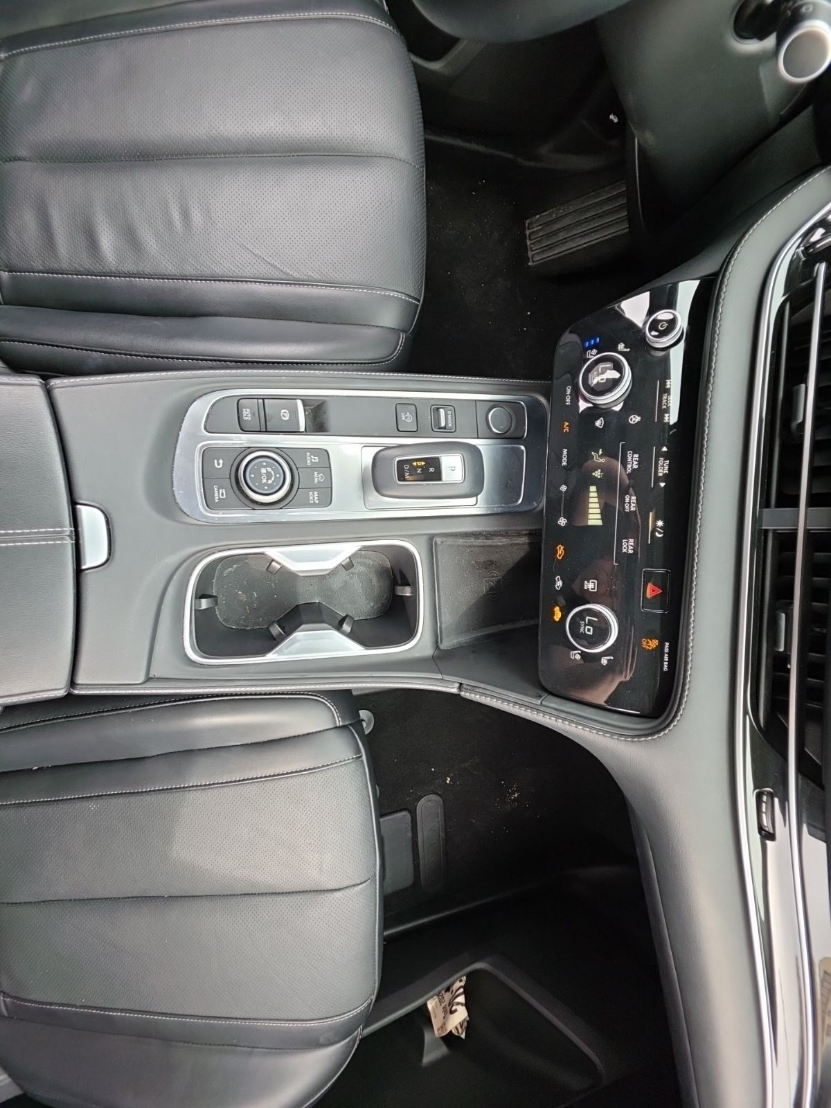 Used 2025 Black INFINITI Sensory image 40