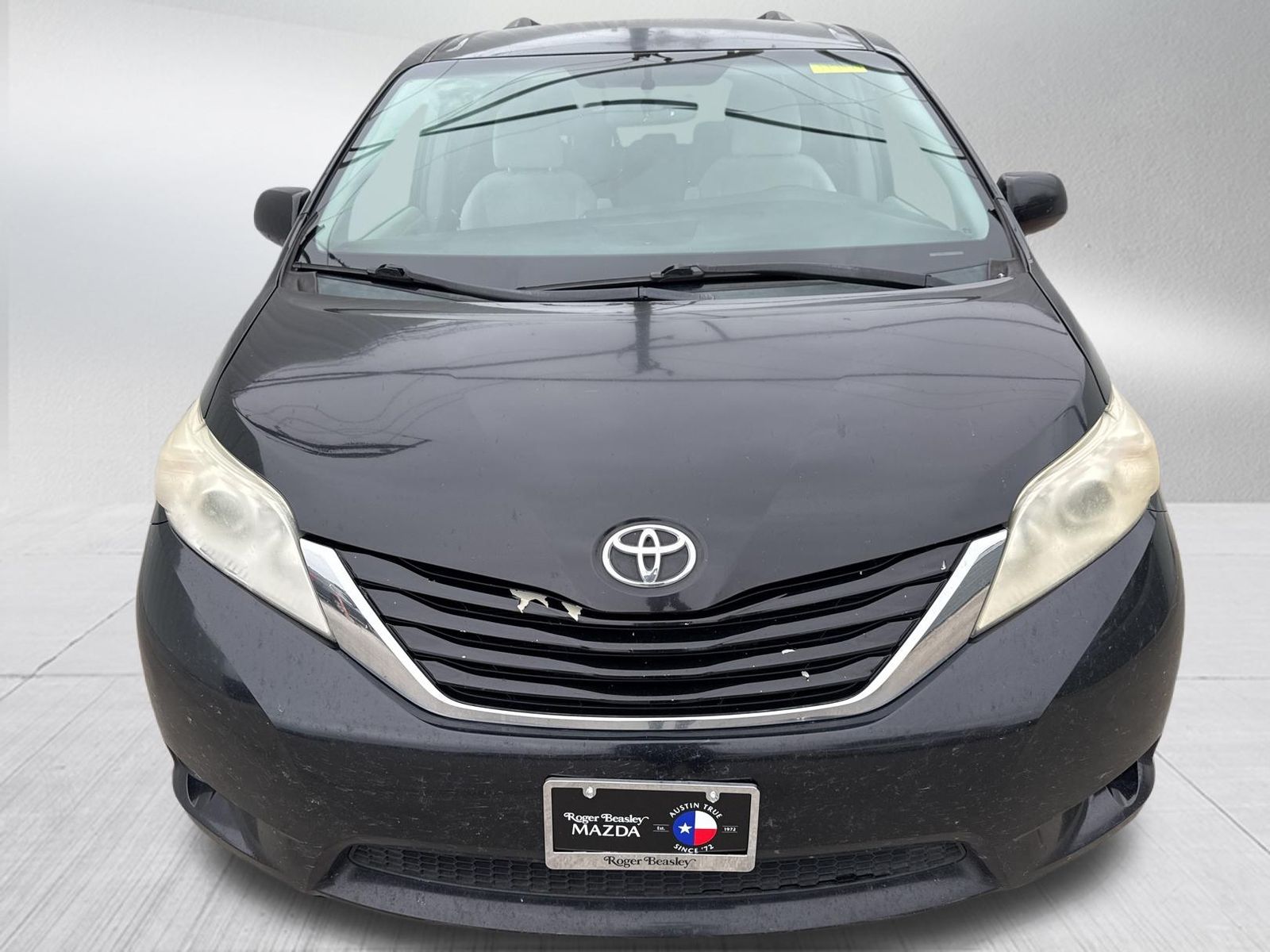 Used Car 2016 Toyota Sienna  Le For Sale Under $12,000 In Austin, Texas