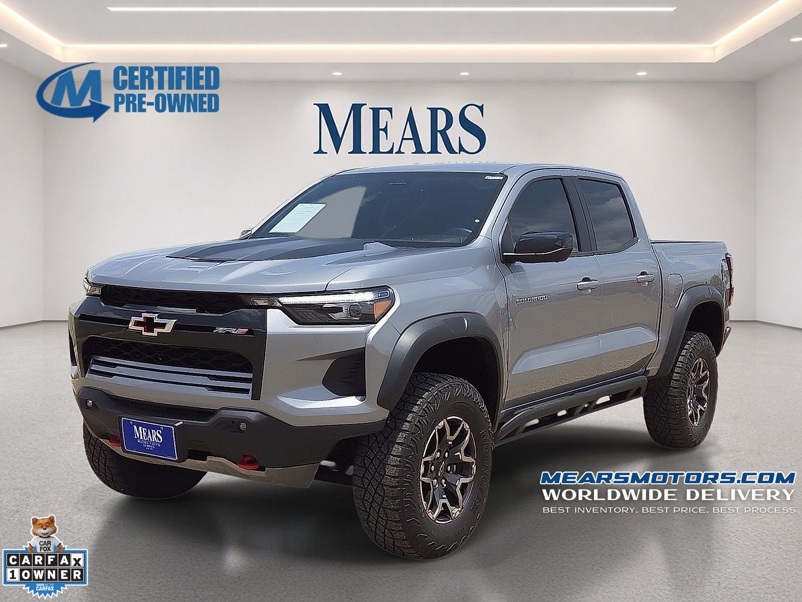 Sterling Gray Metallic 2024 Chevrolet Colorado Pickup Truck Four-Wheel Drive 8-Speed Automatic