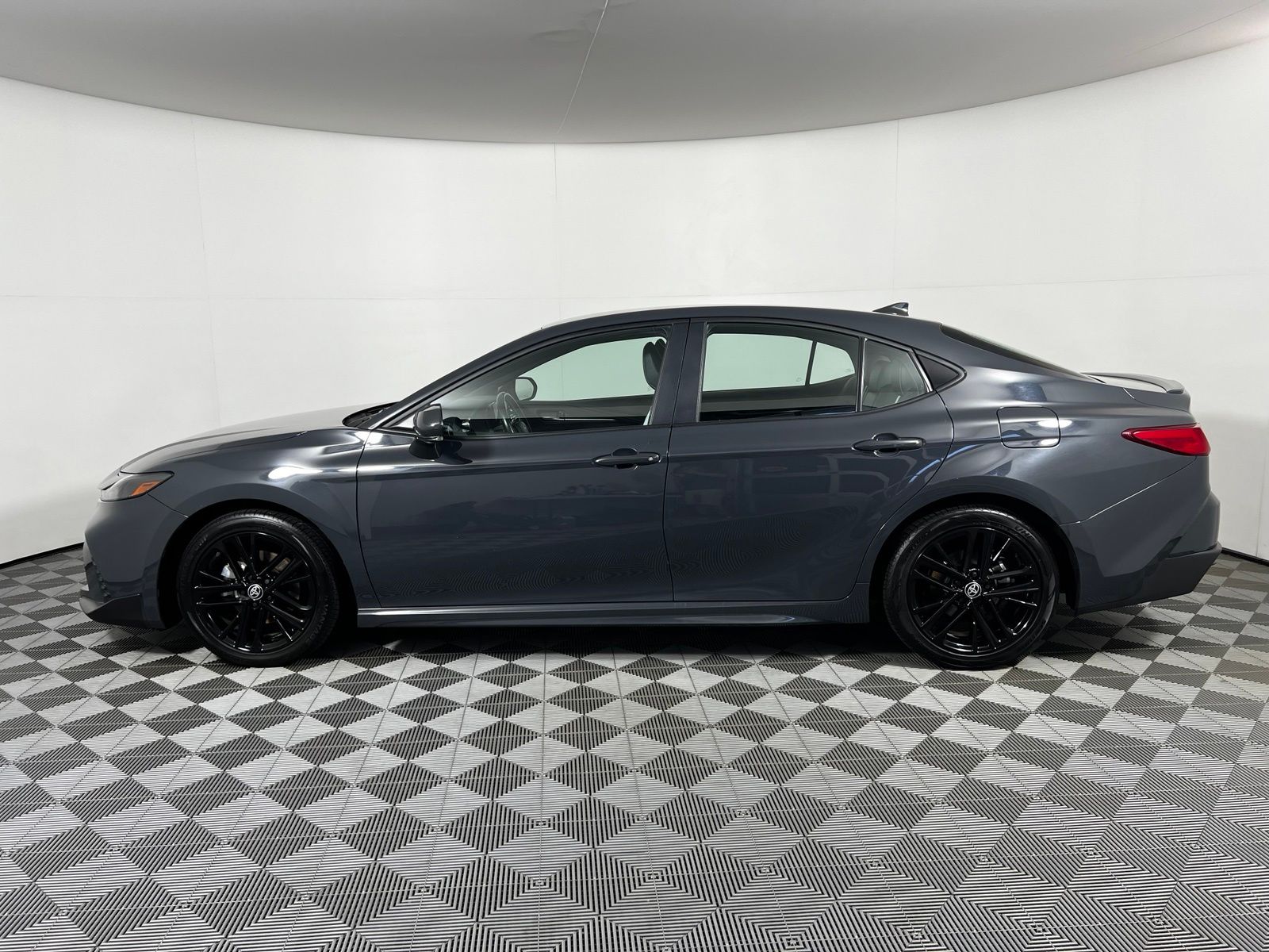 Thumbnail: 2025 Toyota Camry - 8