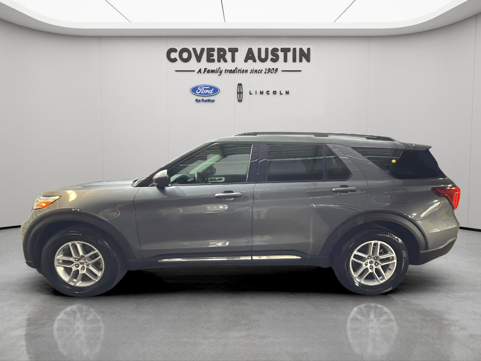 Used Car 2022 Ford Explorer  Xlt For Sale Under $30,000 In Austin, Texas