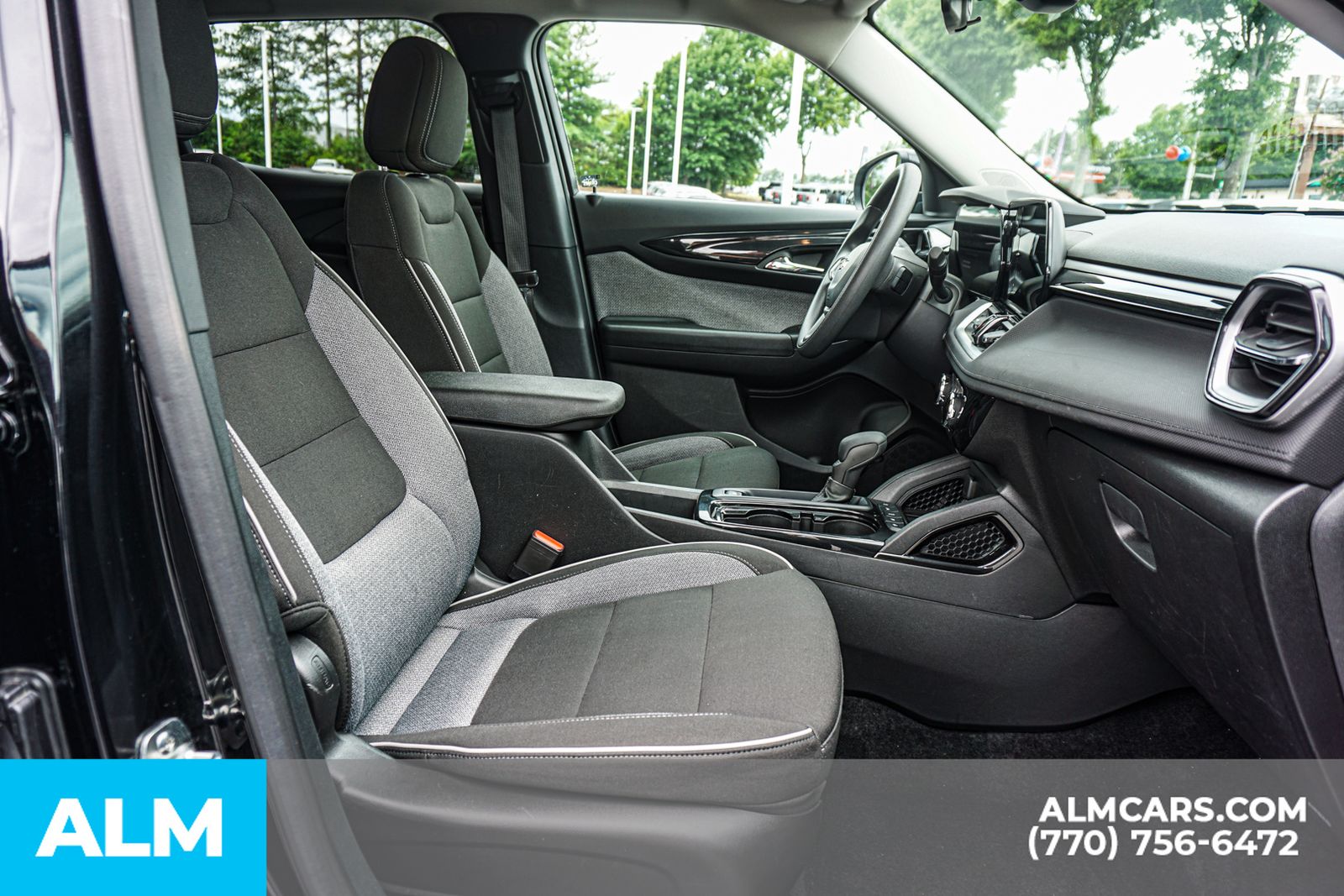 Used 2025 Black Chevrolet LT image 24