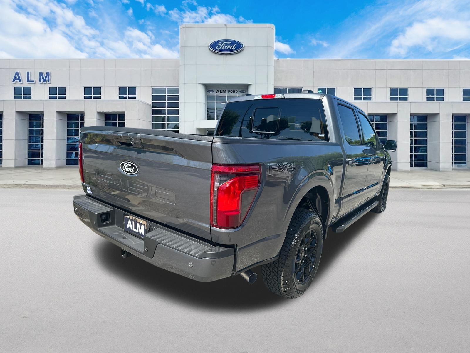 New 2026 Carbonized Gray Metallic Ford XLT image 6