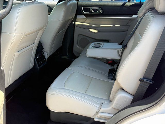Certified Used 2018 White Platinum Tri-Coat Metallic Ford Limited image 6