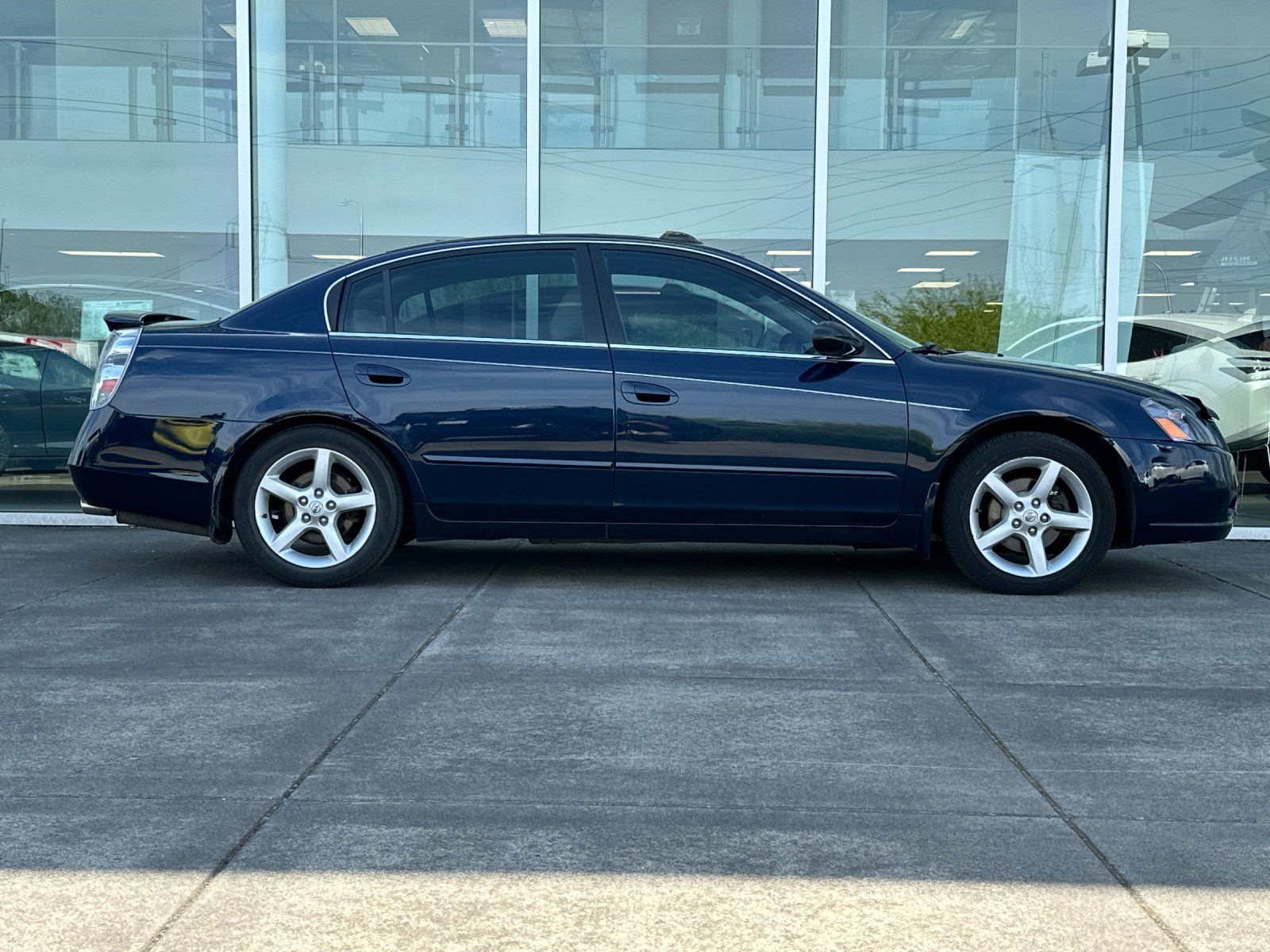 Used 2006 Nissan Altima SE with VIN 1N4BL11E96N301996 for sale in Wilsonville, OR