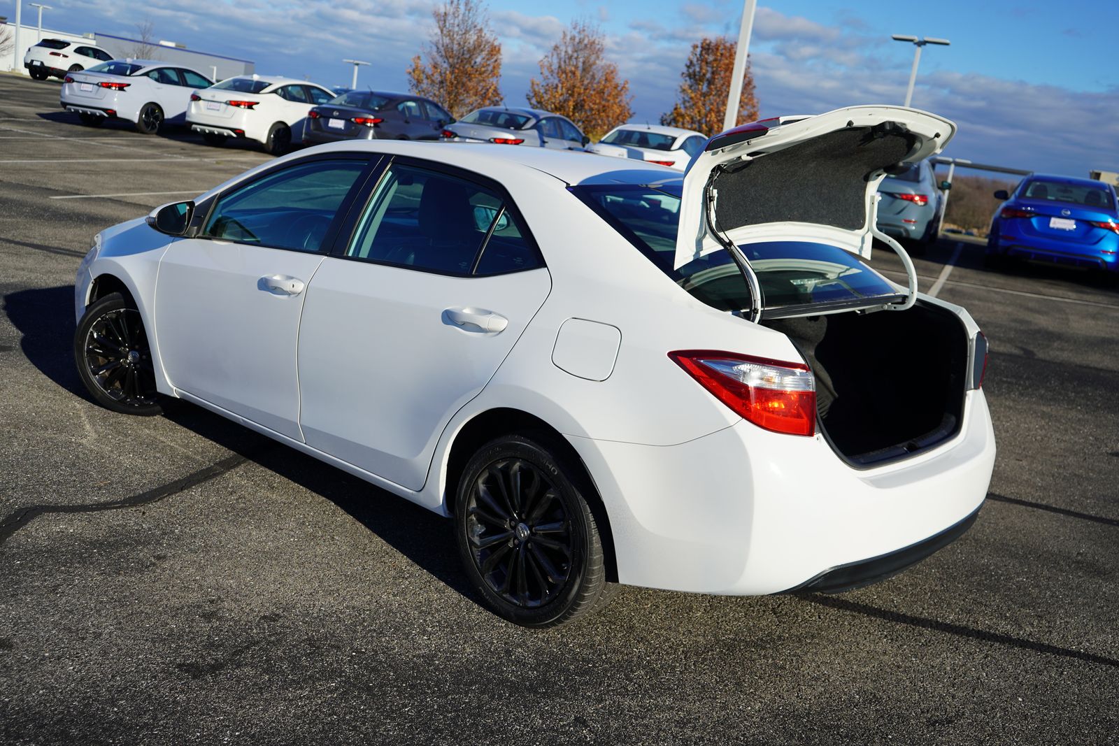 2015 Toyota Corolla L 29